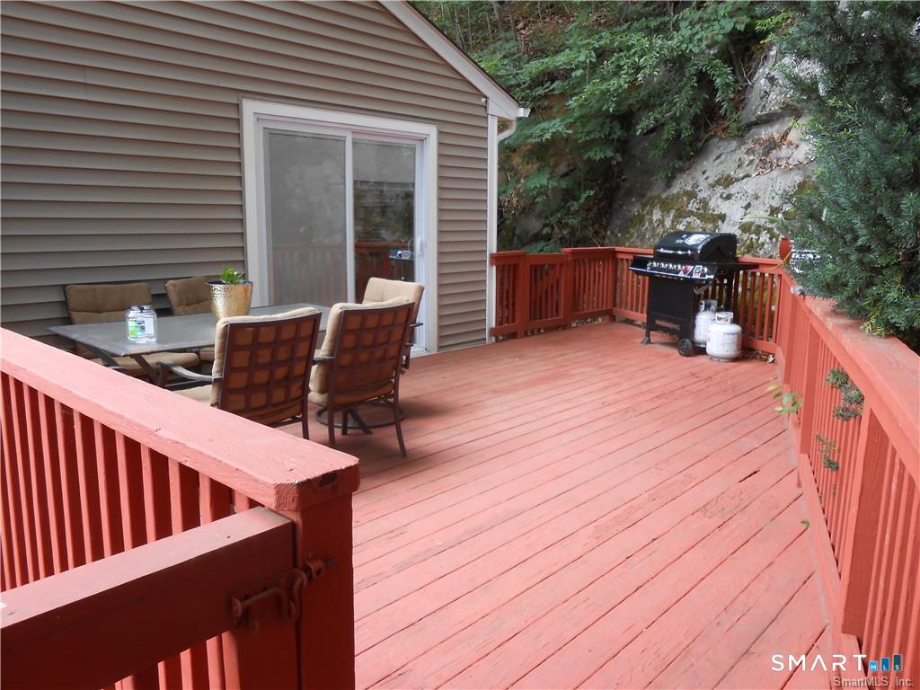 63 Rocks East Road Property Photo 18