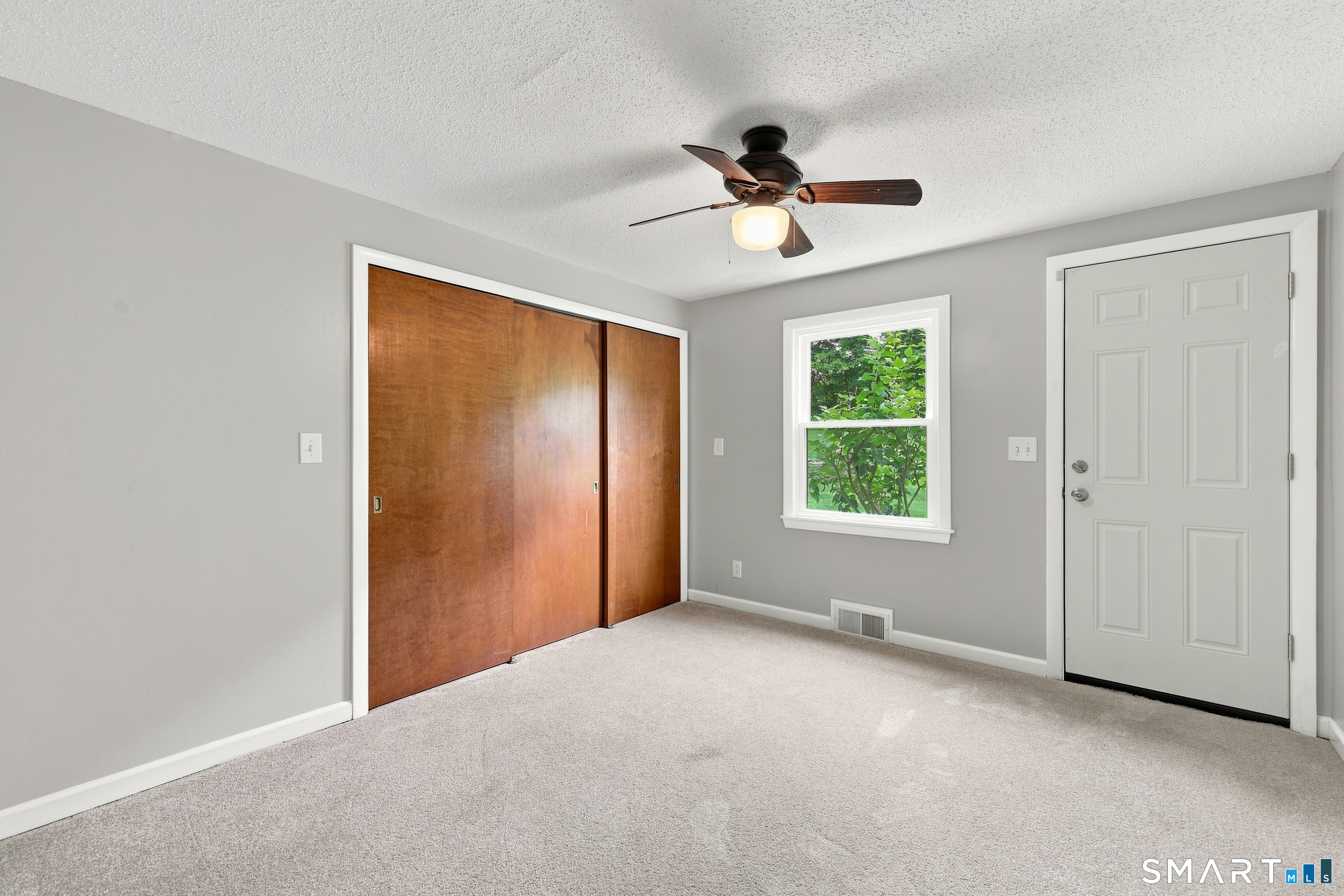 850 South Street Property Photo 15