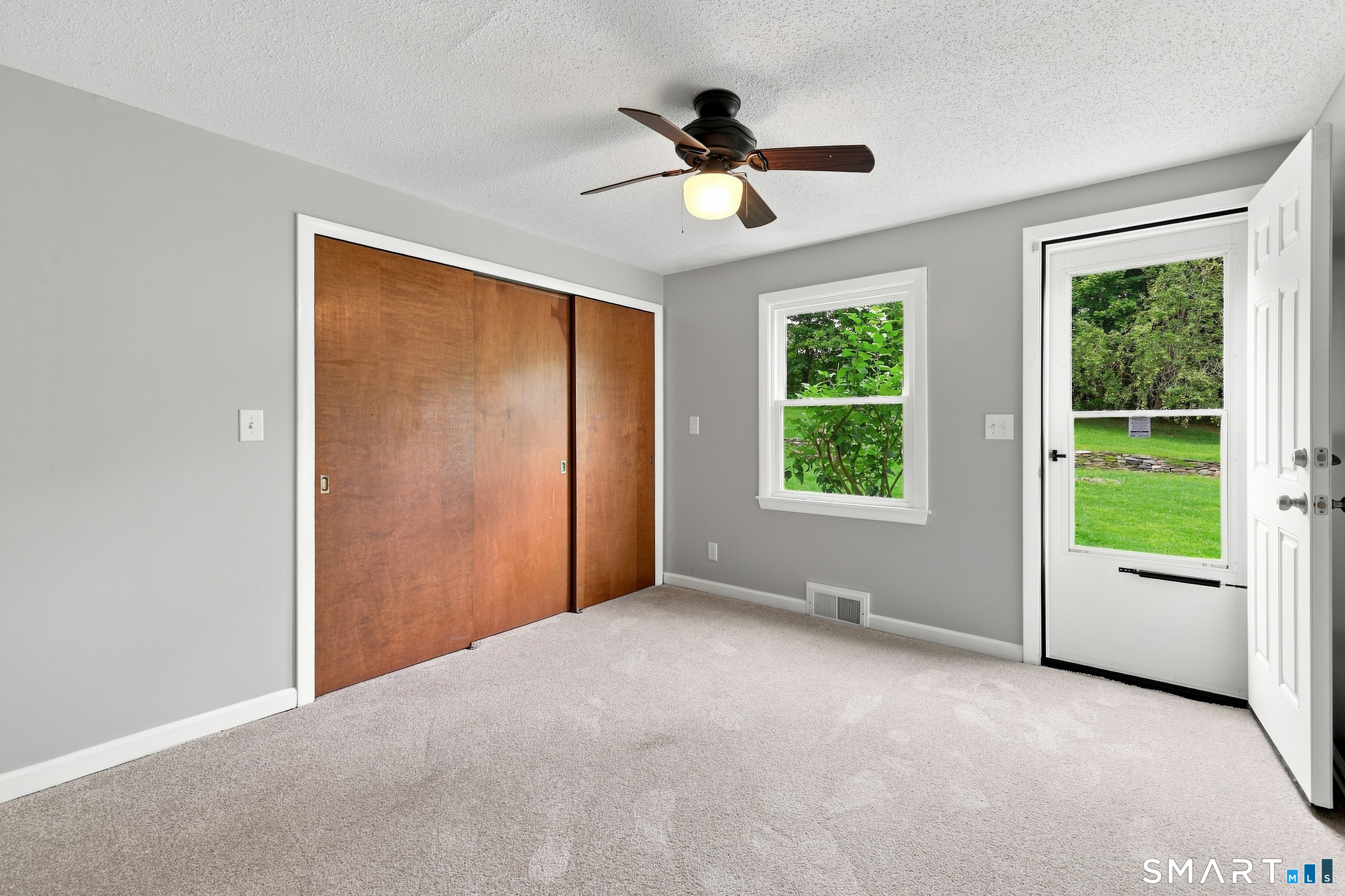 850 South Street Property Photo 16