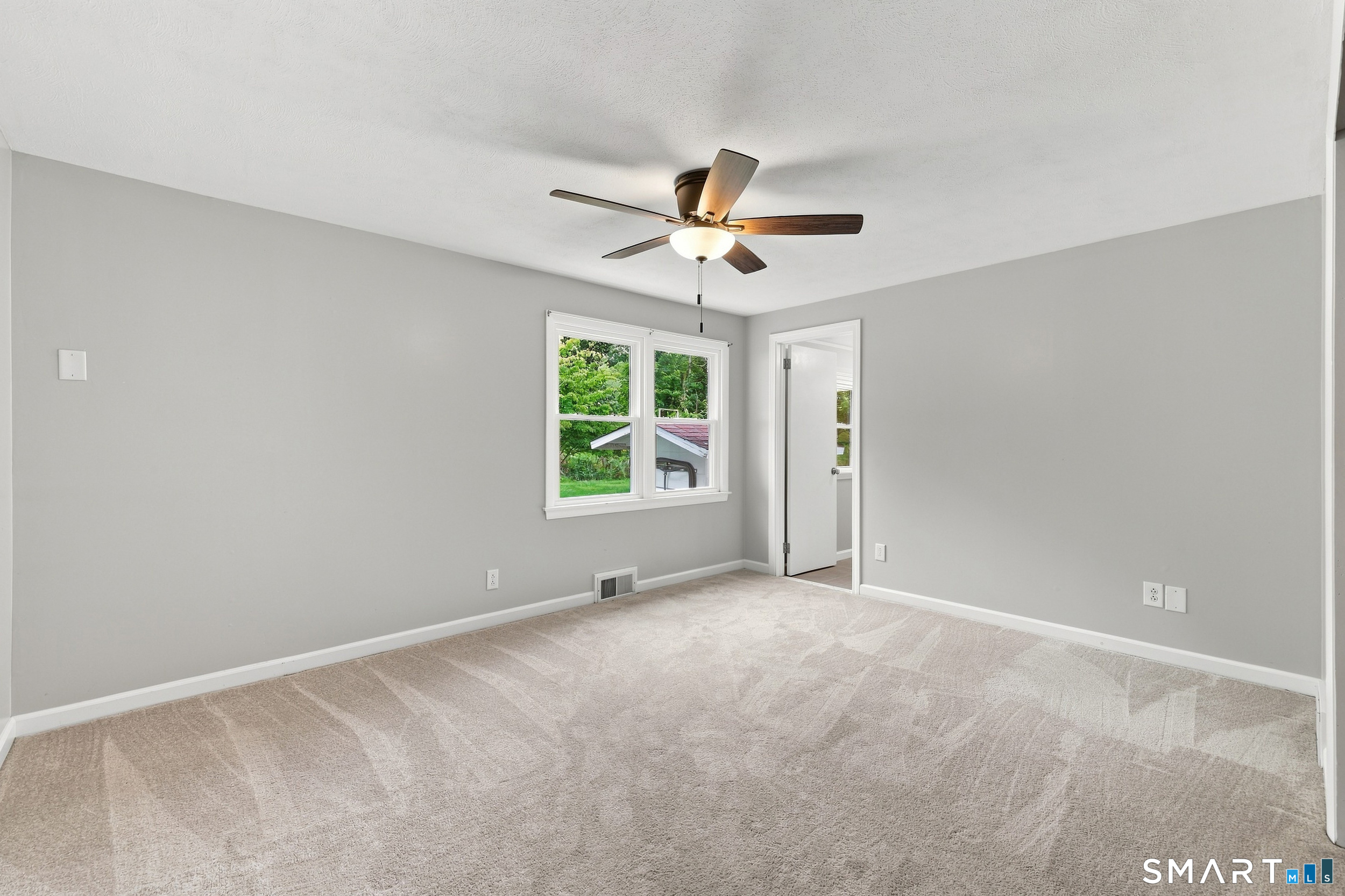 850 South Street Property Photo 18