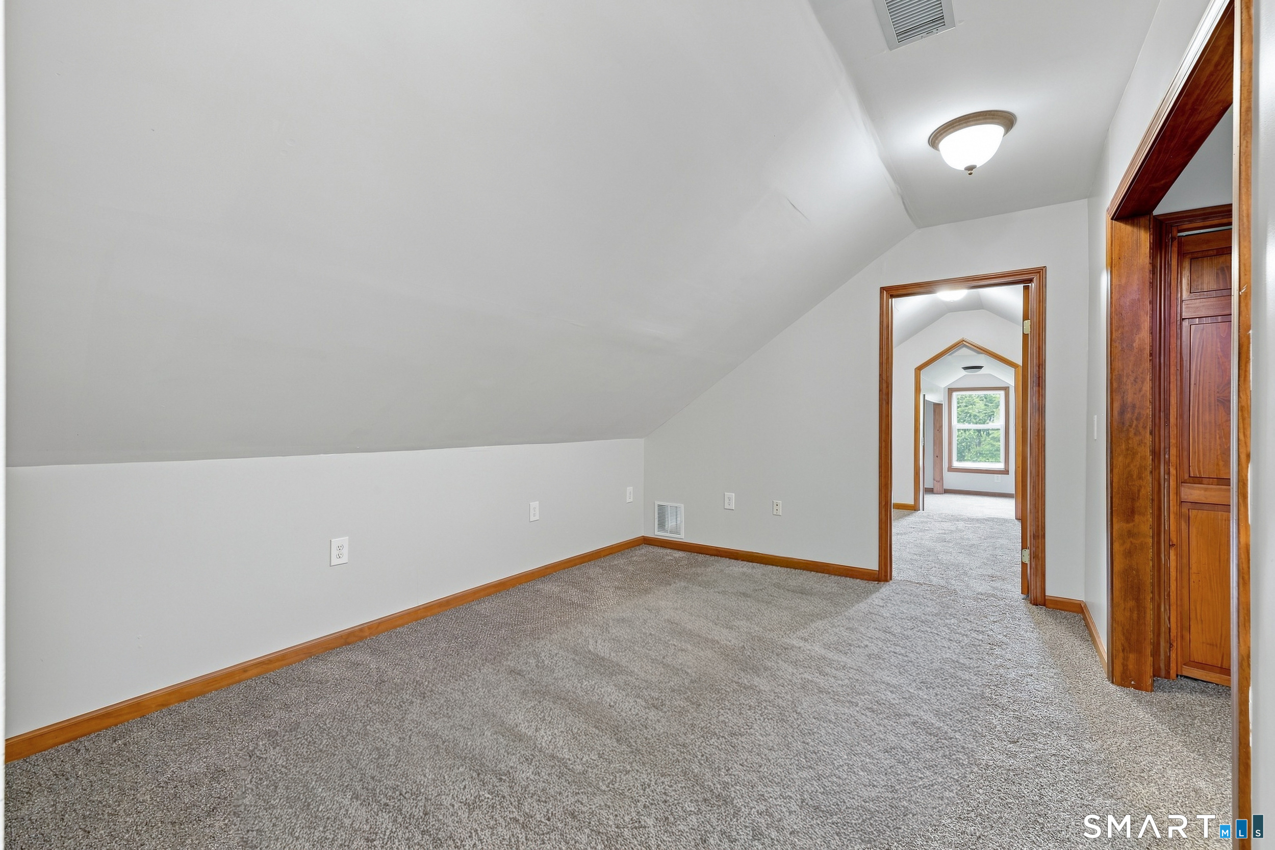 850 South Street Property Photo 29