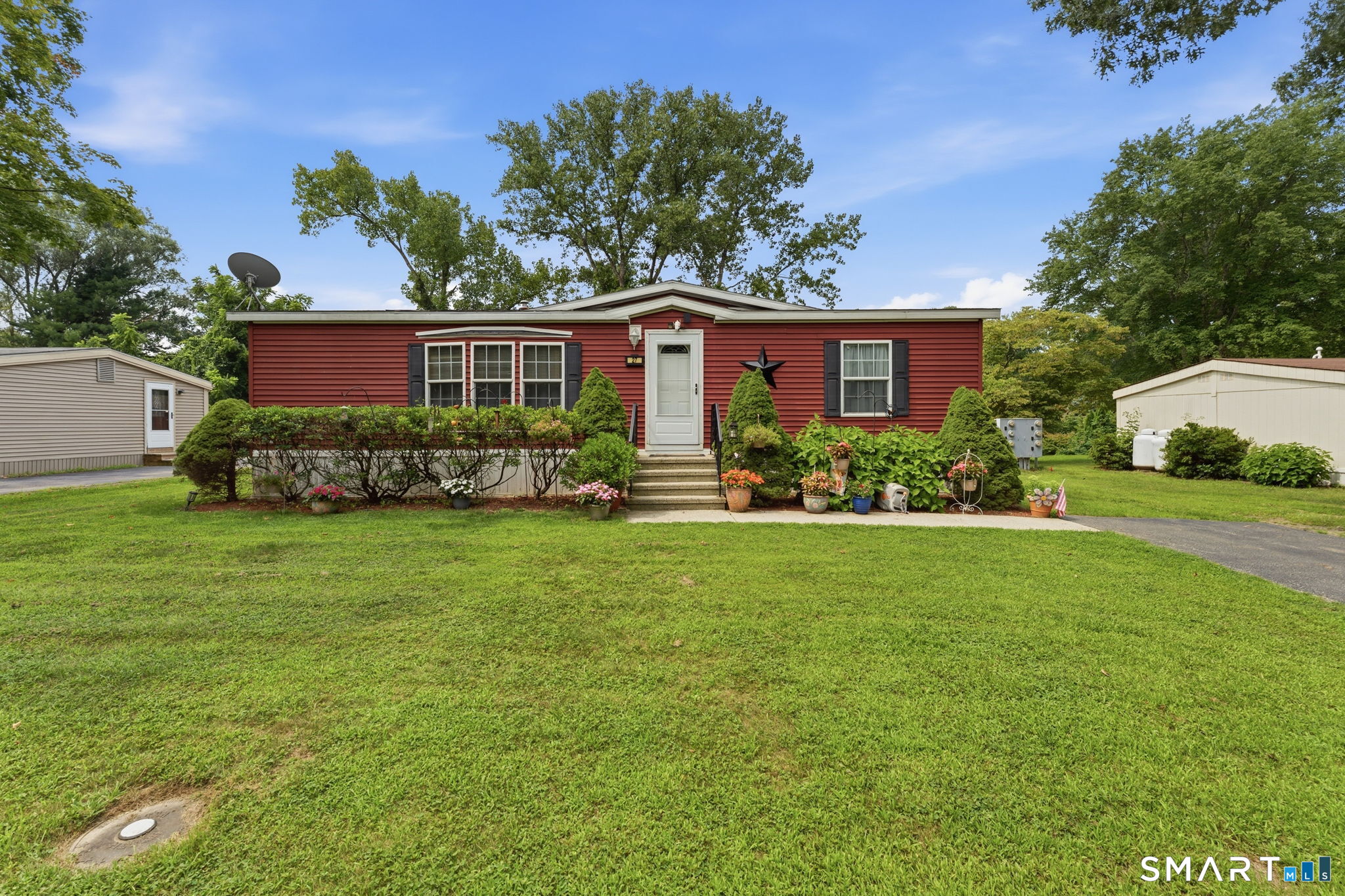 27 Skylark Road Property Photo 1