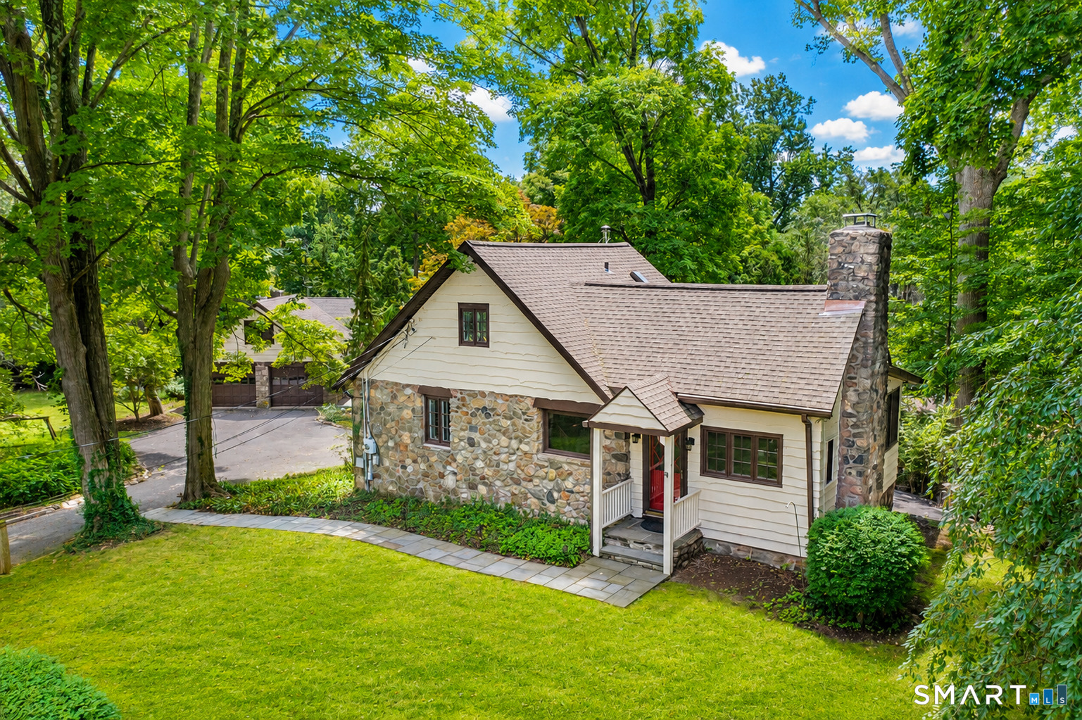 296 Bennetts Farm Road Property Photo 1