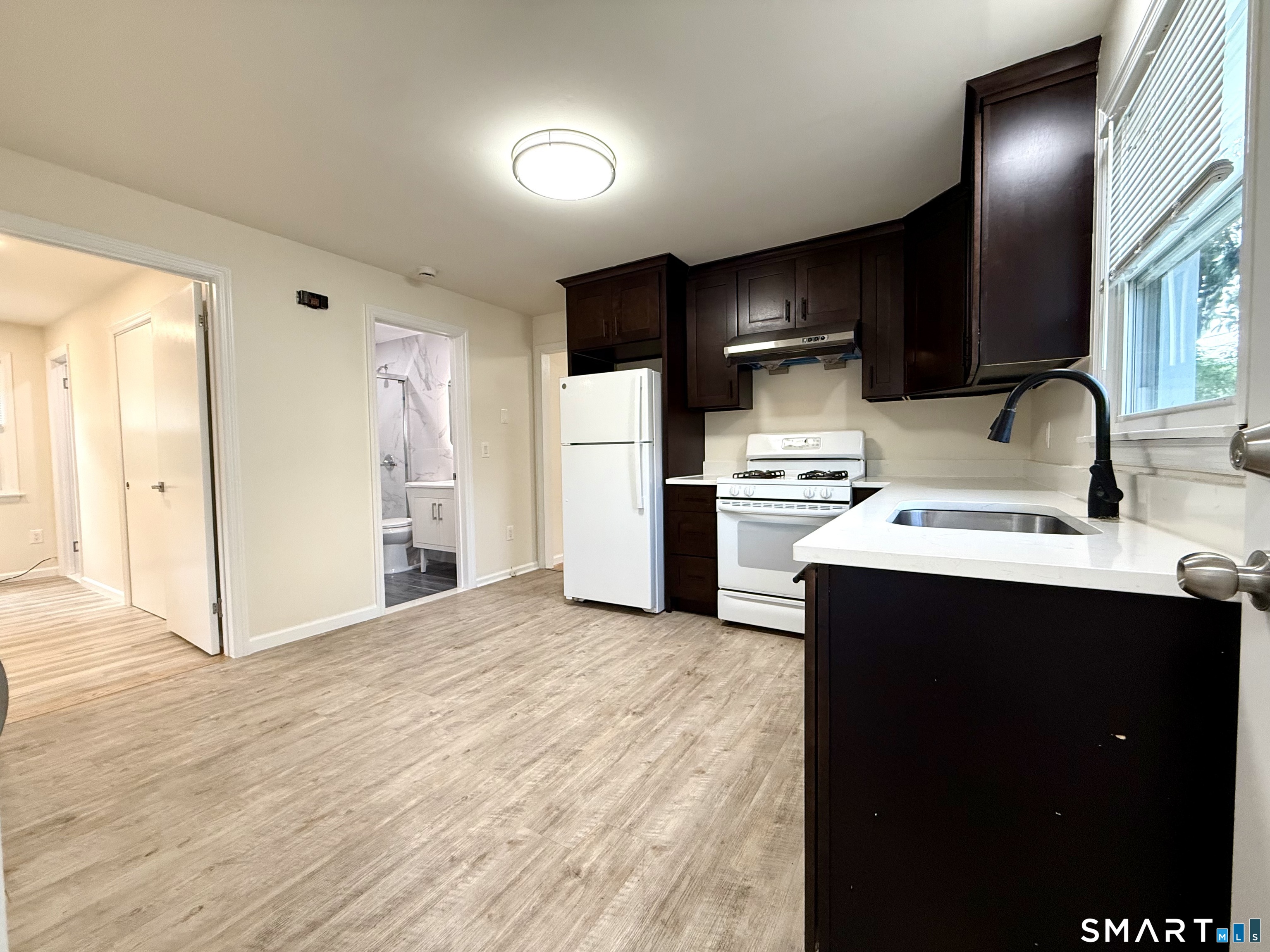 299 Villa Avenue Property Photo 3