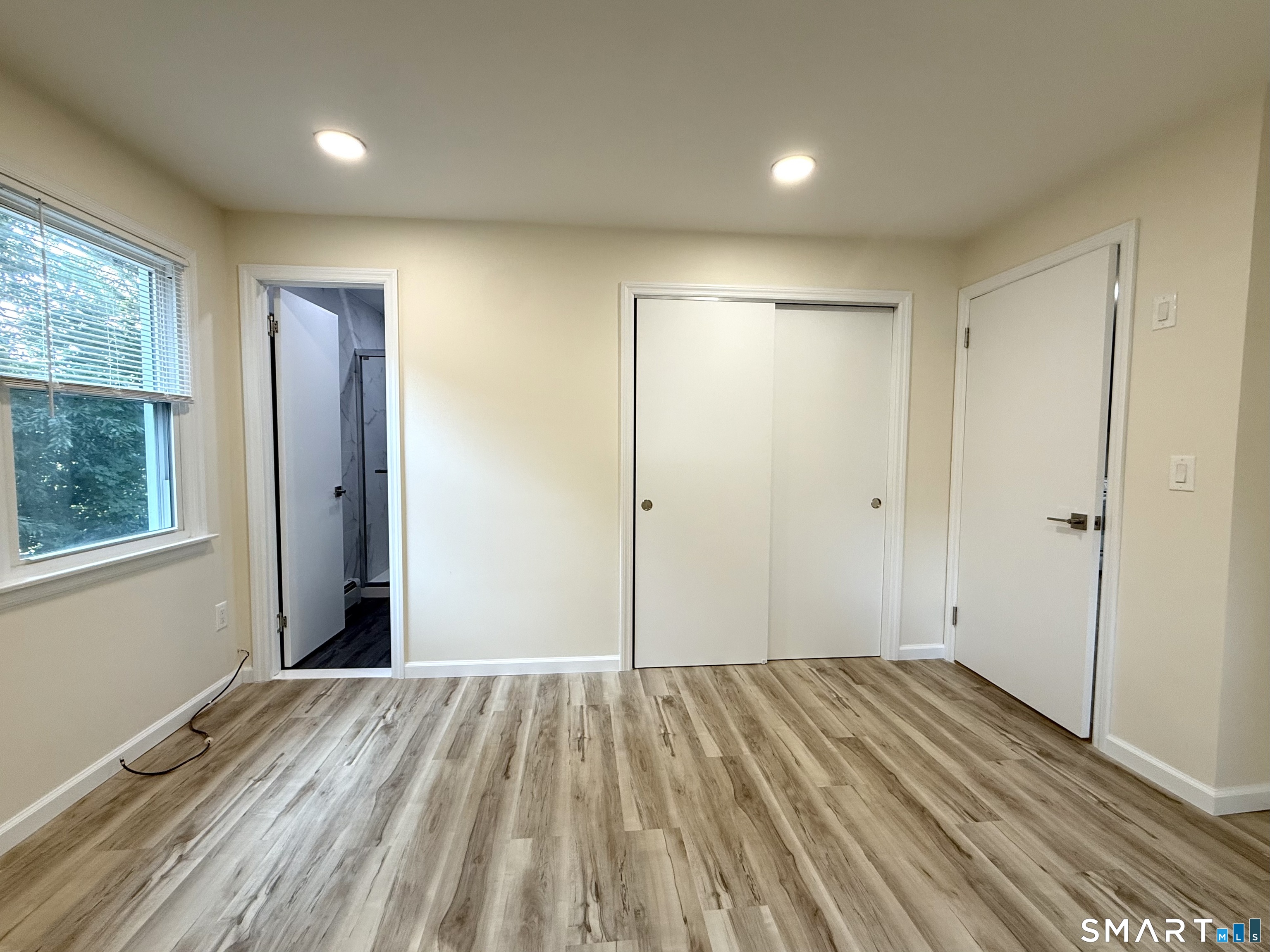 299 Villa Avenue Property Photo 8