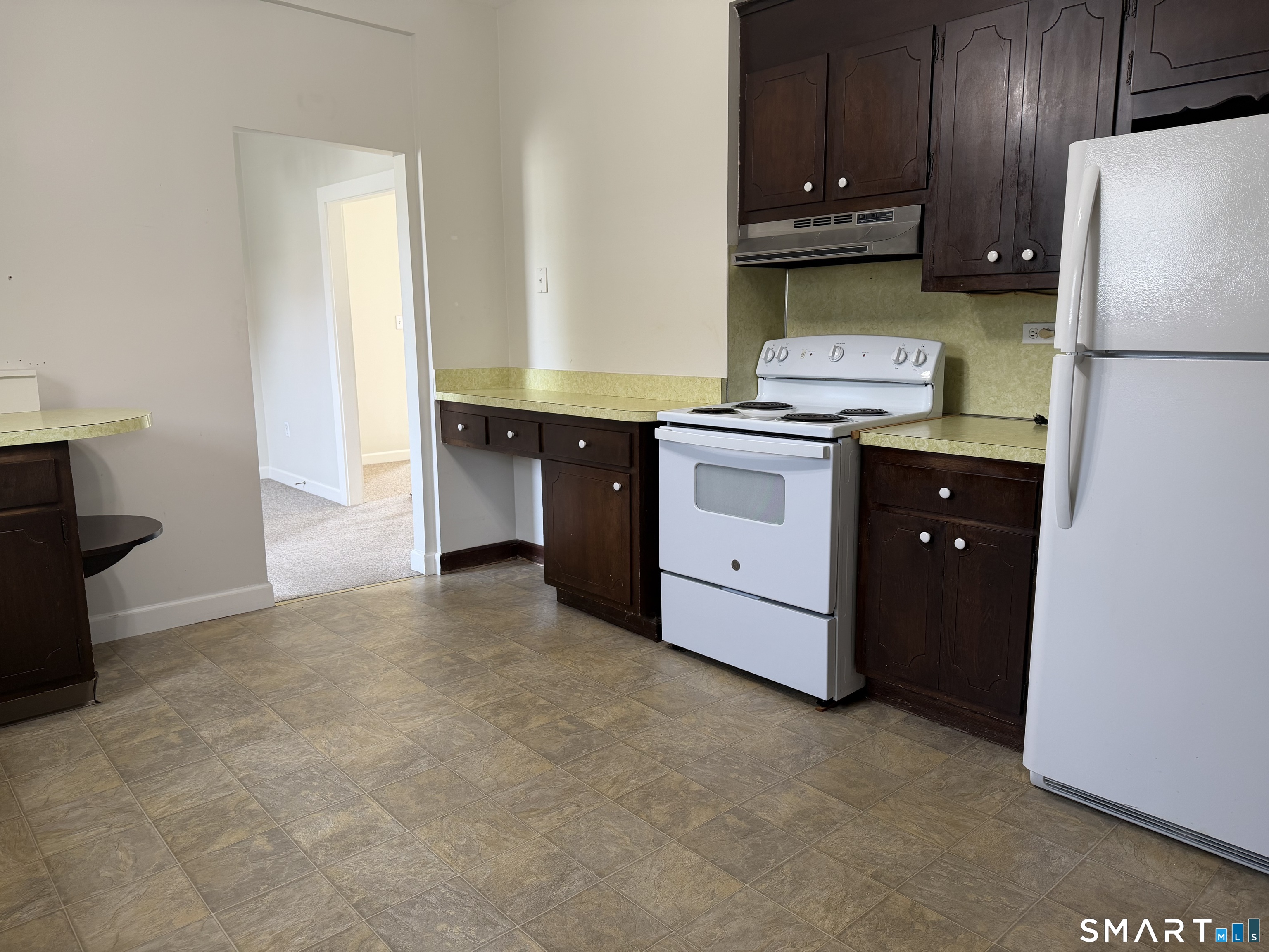 48 Center Street Property Photo 3