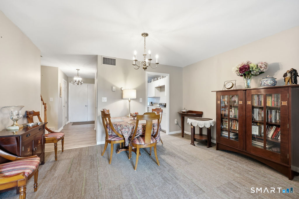 20 Briar 20 Court Property Photo 6