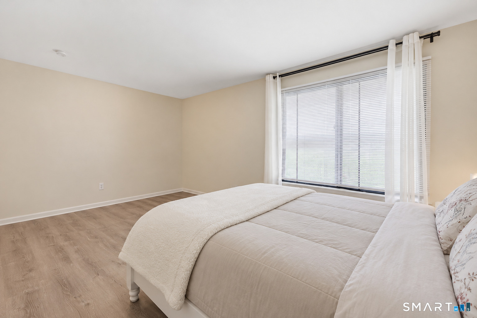 20 Briar 20 Court Property Photo 16