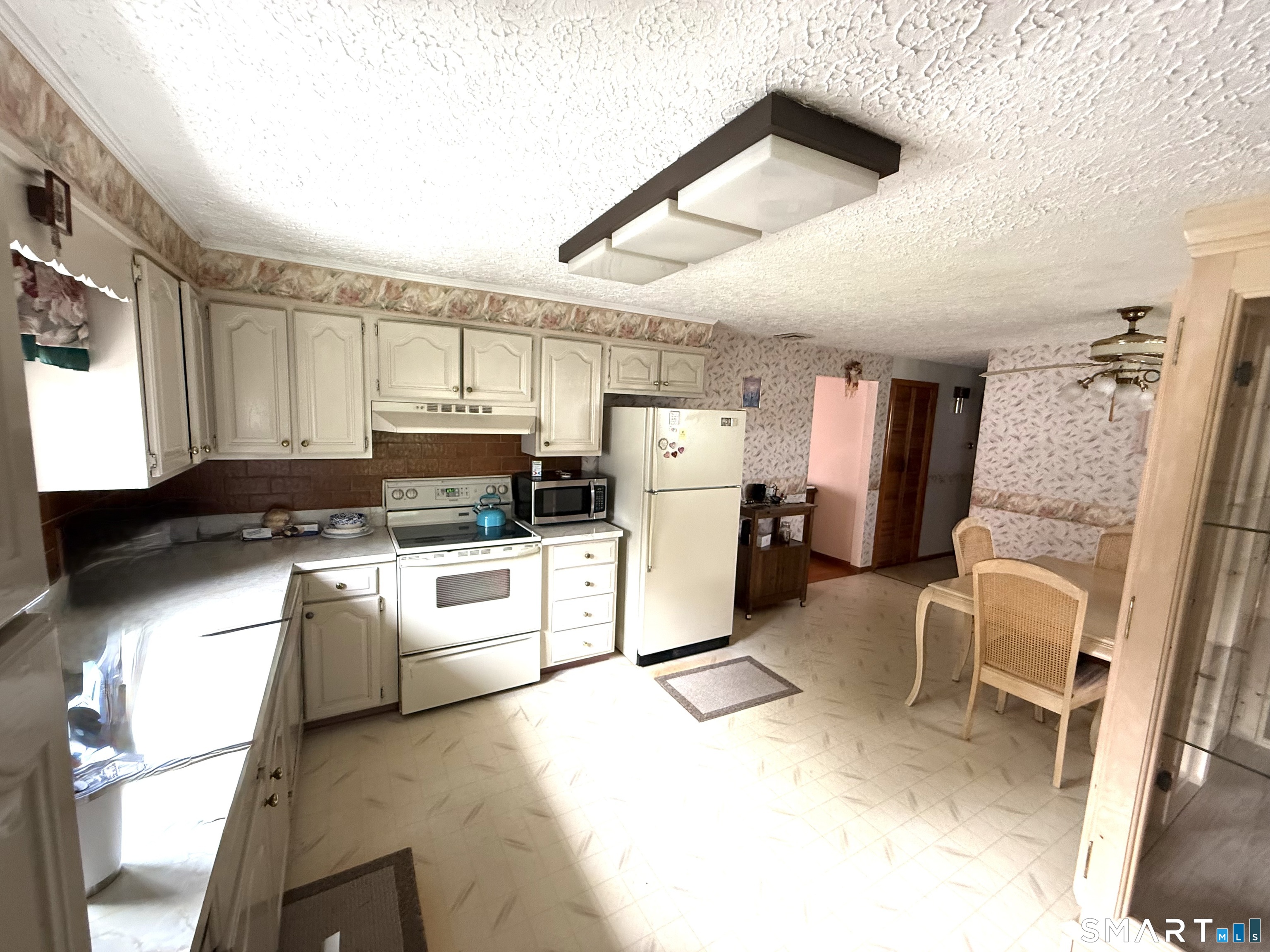 149 Kathrine Drive Property Photo 2