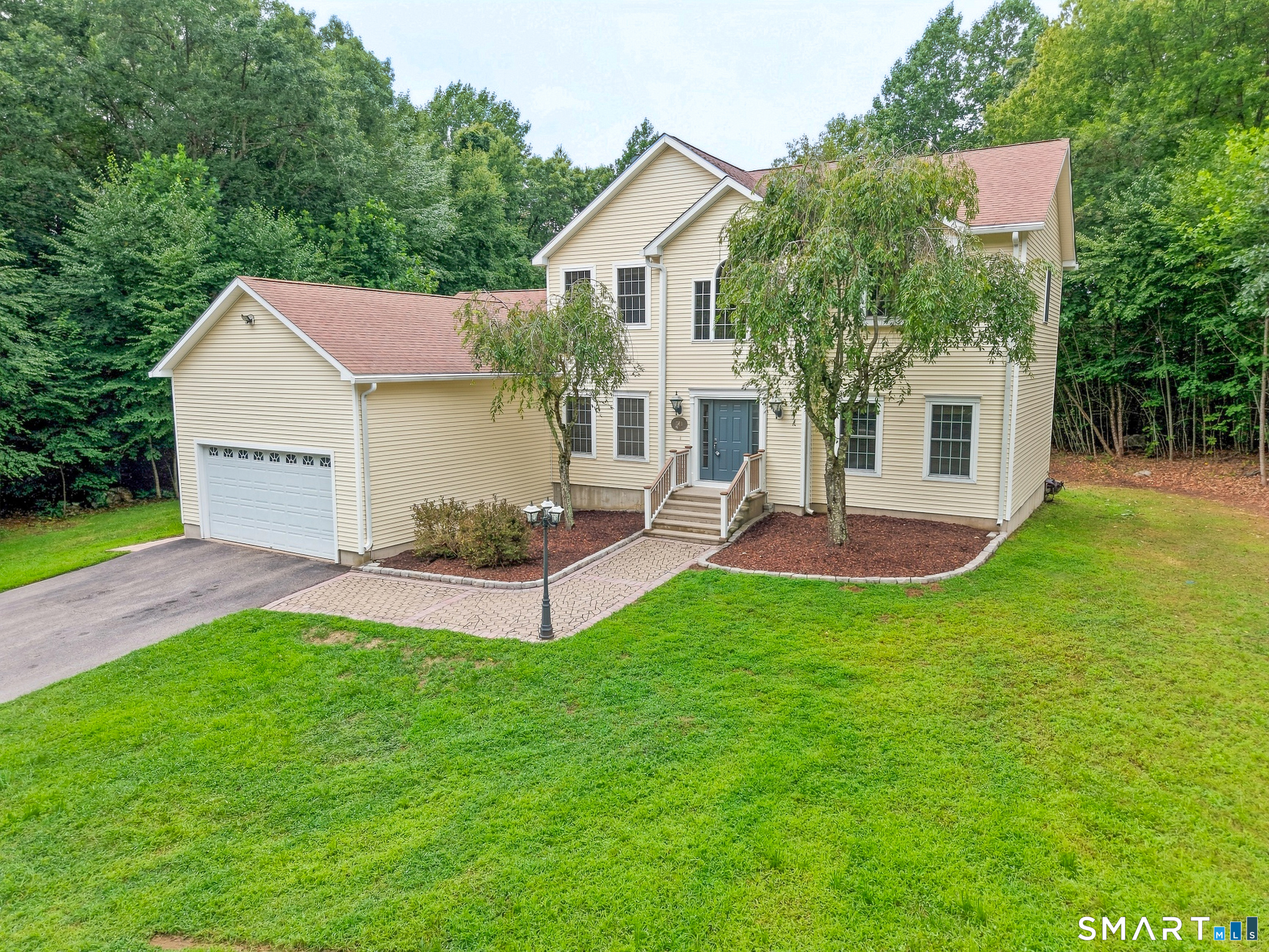 271 Forsyth Road Property Photo 1