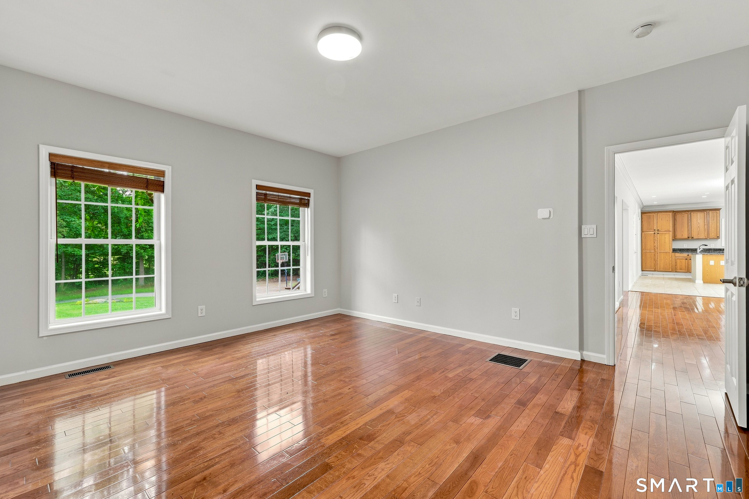 271 Forsyth Road Property Photo 12