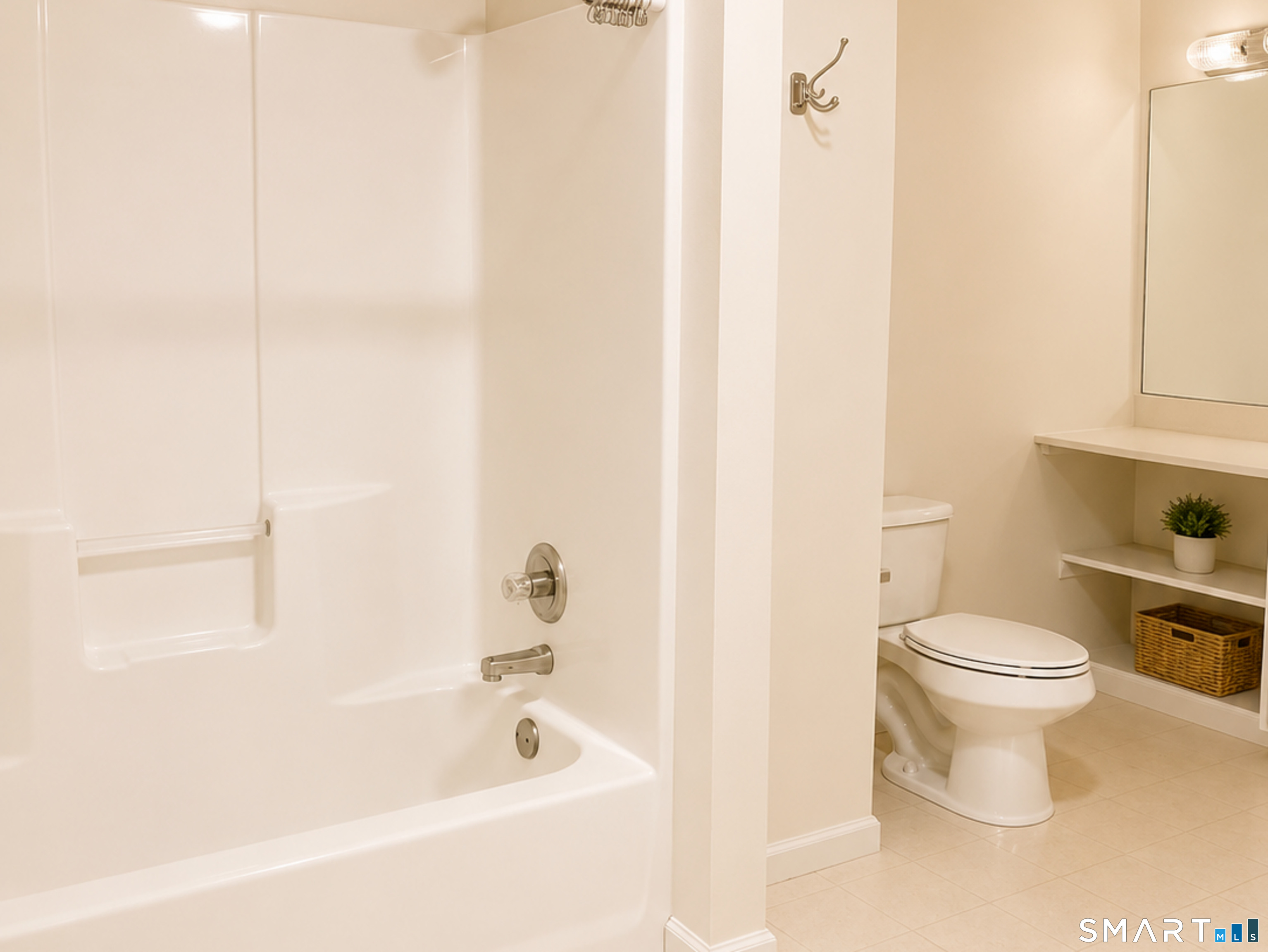 220 Castle 220 Avenue Property Photo 8