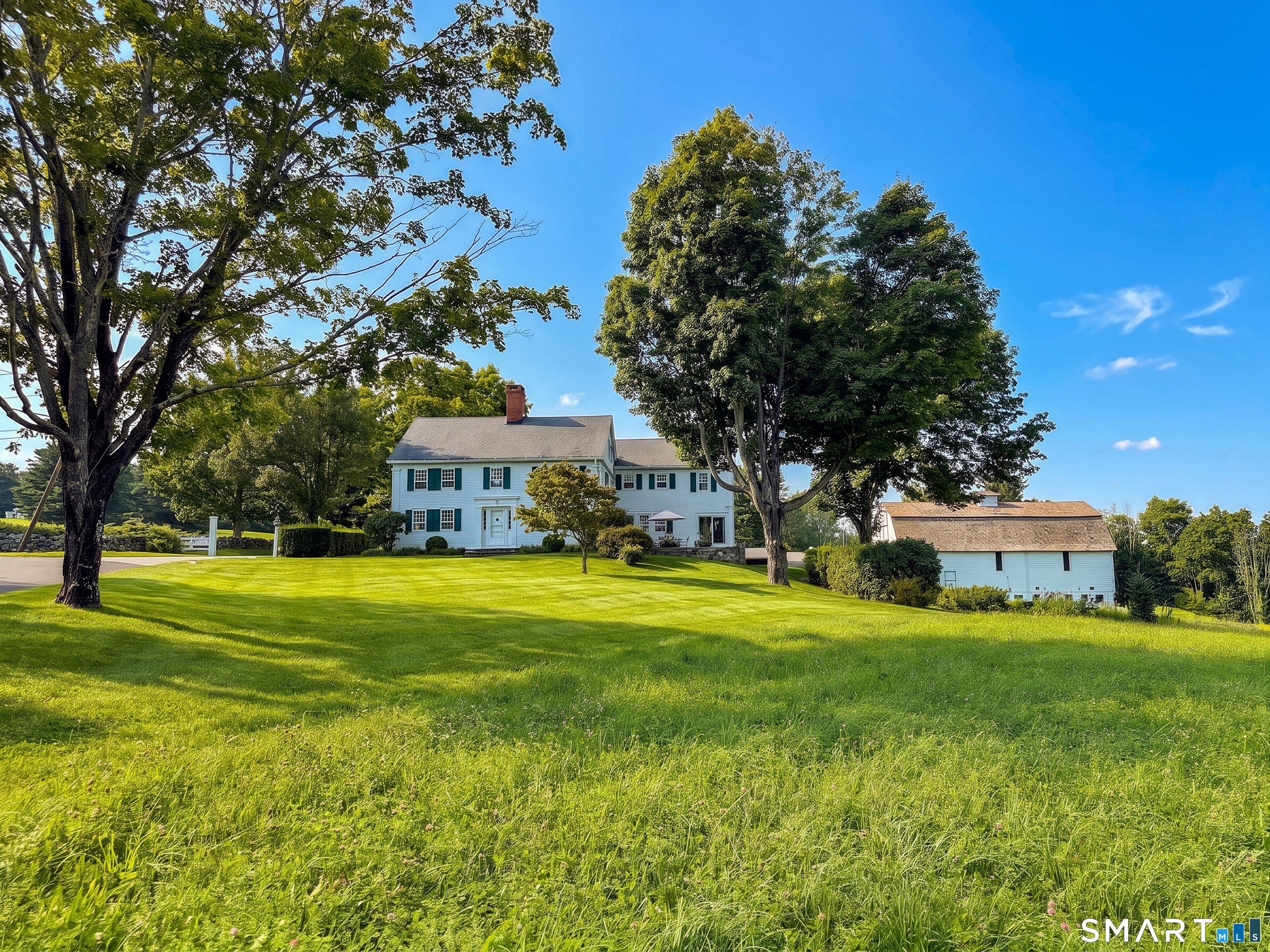 162 Hutchinson Parkway Property Photo 4