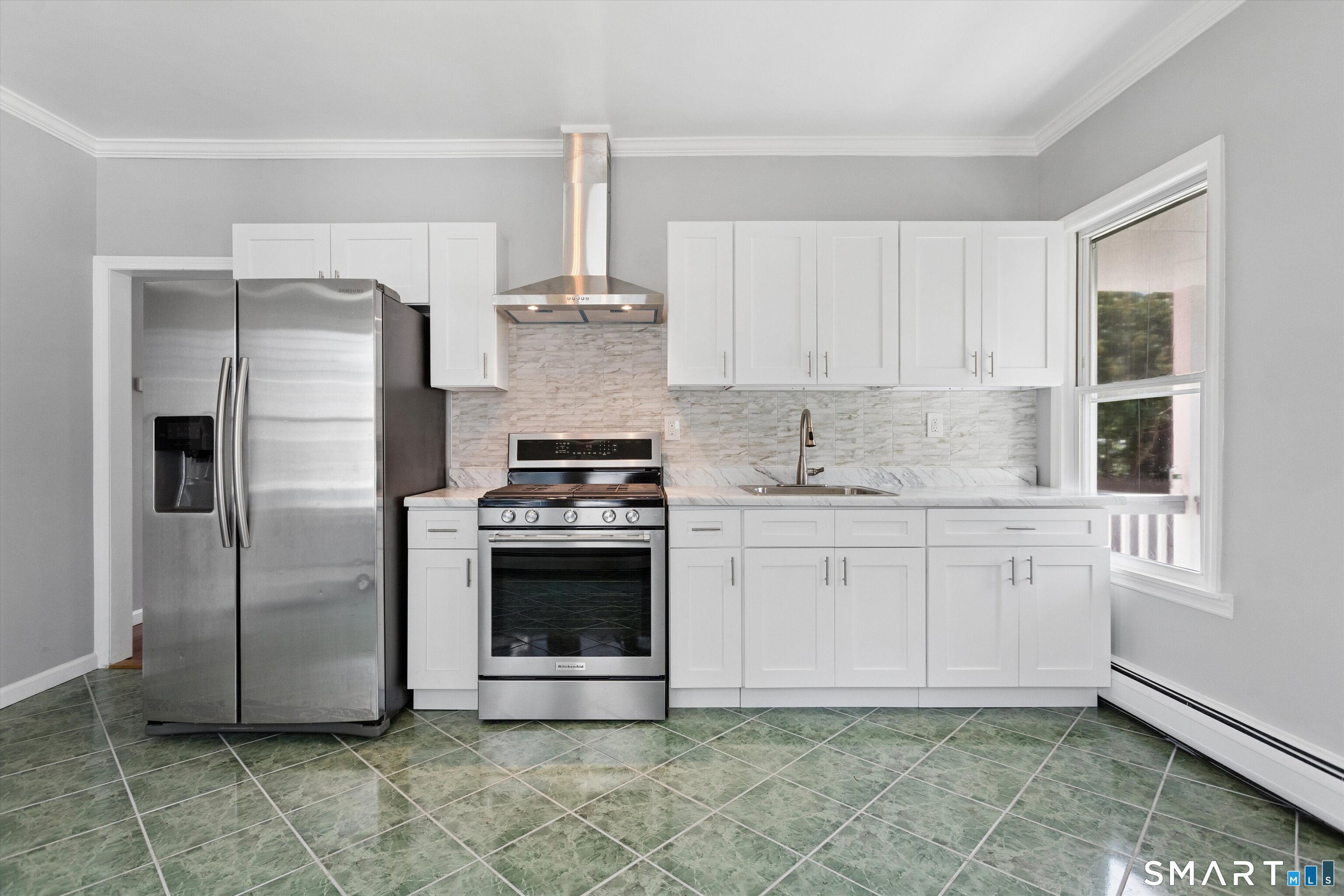 68 Reservoir Avenue Property Photo 2