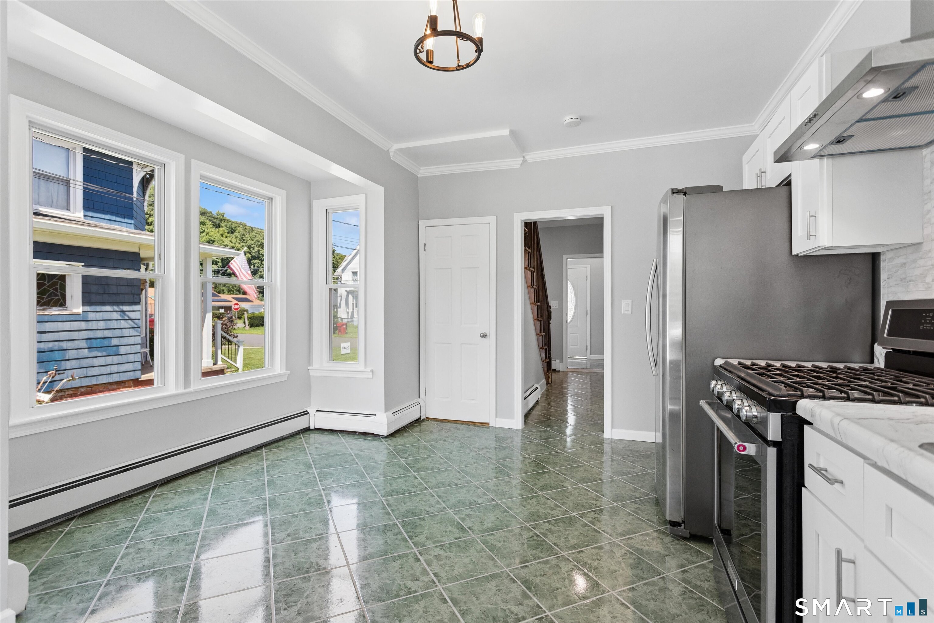 68 Reservoir Avenue Property Photo 3