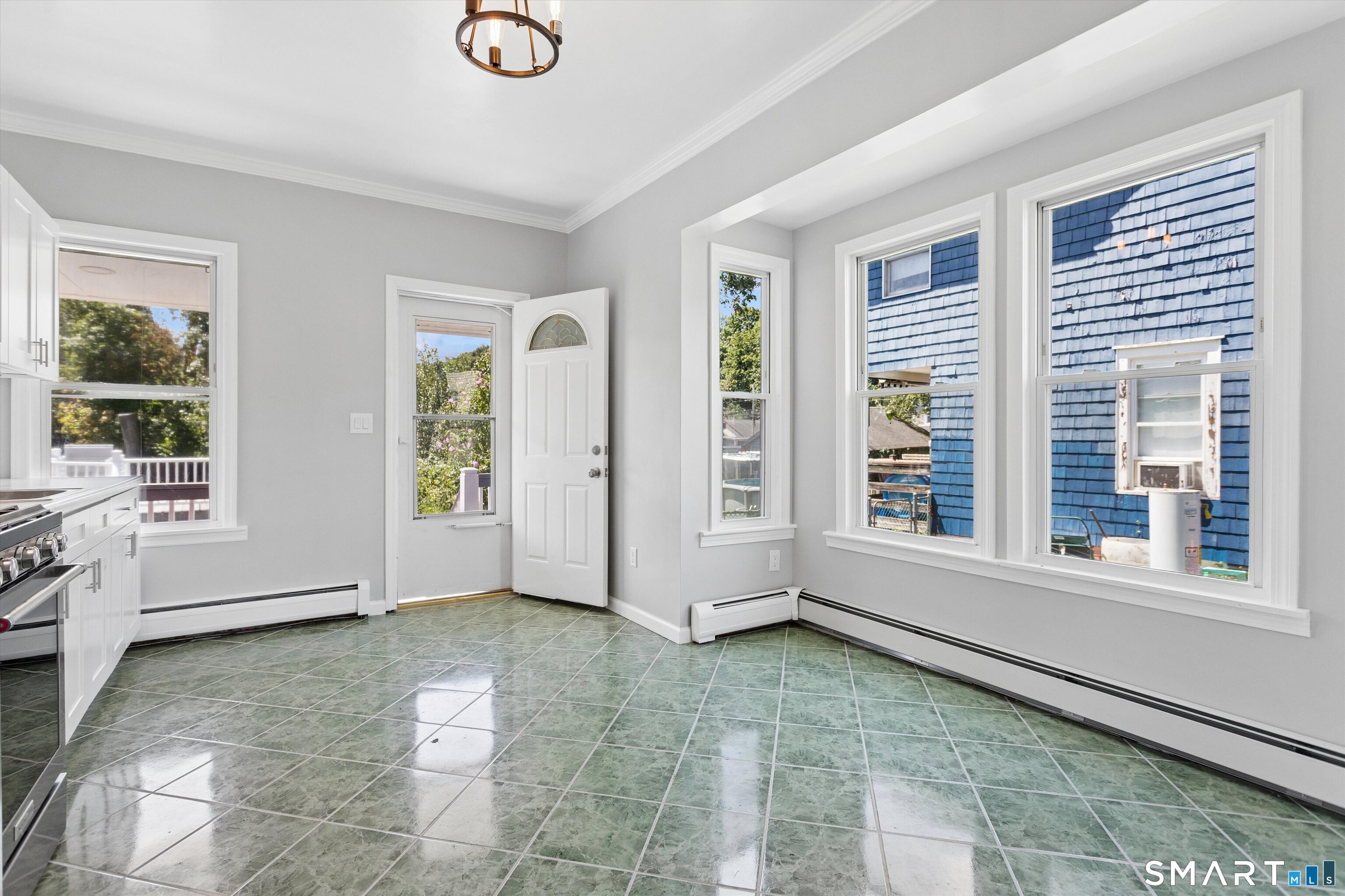 68 Reservoir Avenue Property Photo 4