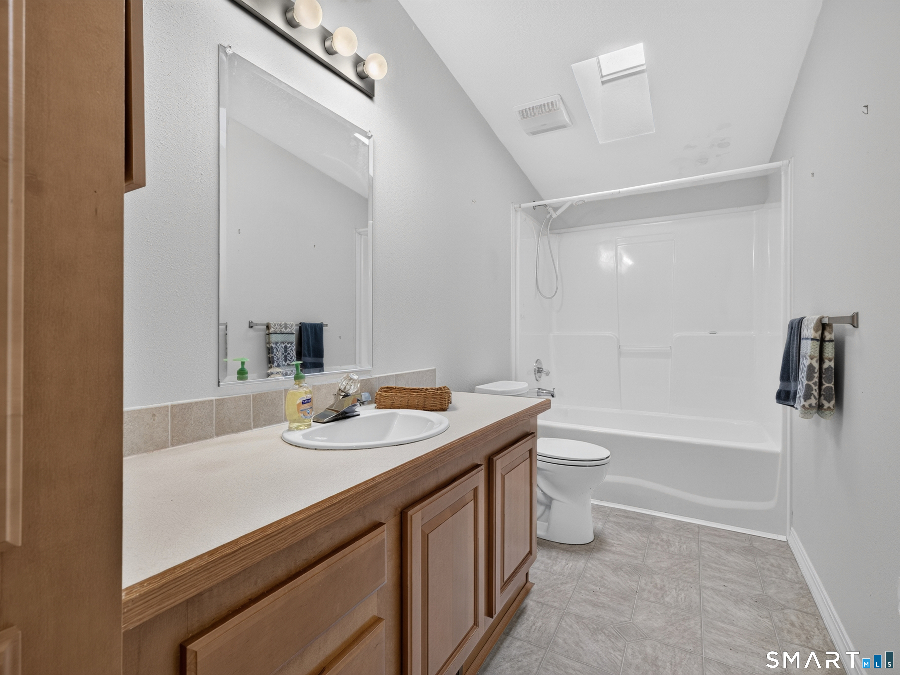 4 Cliff Road Property Photo 23