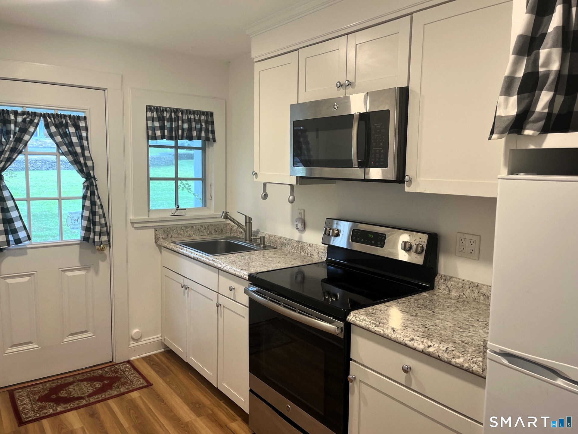 94 Honey Hill Road Property Photo 1