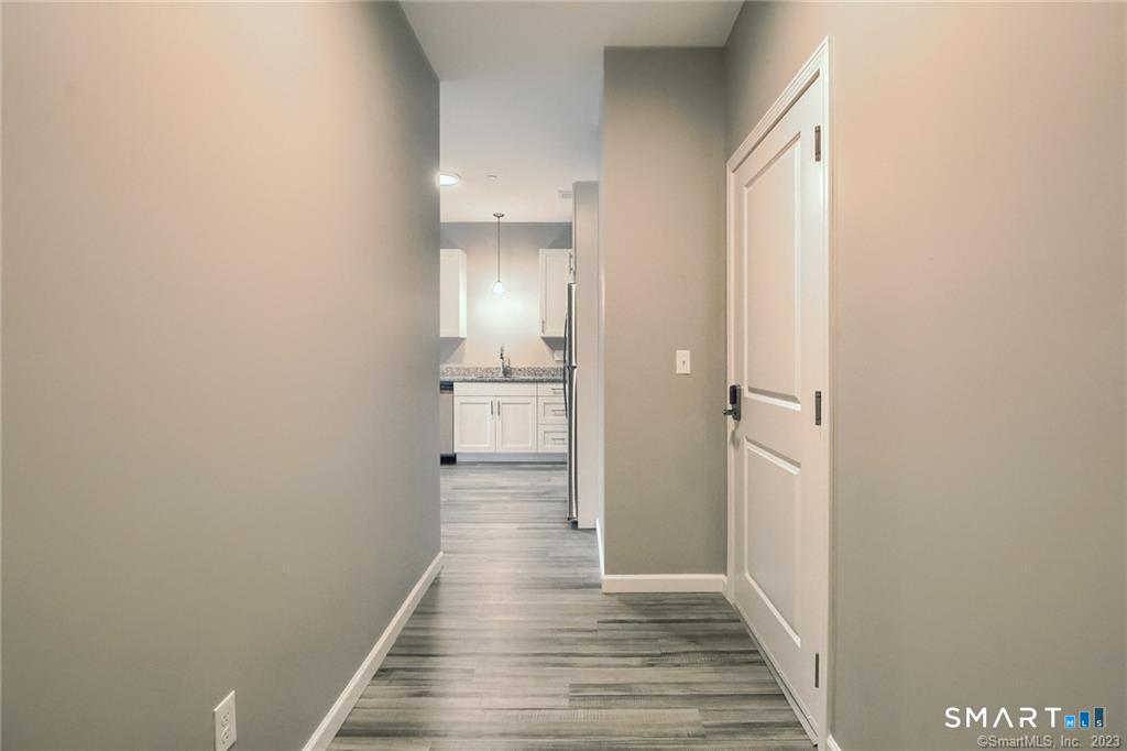 9 Steele 207 Boulevard Property Photo 2