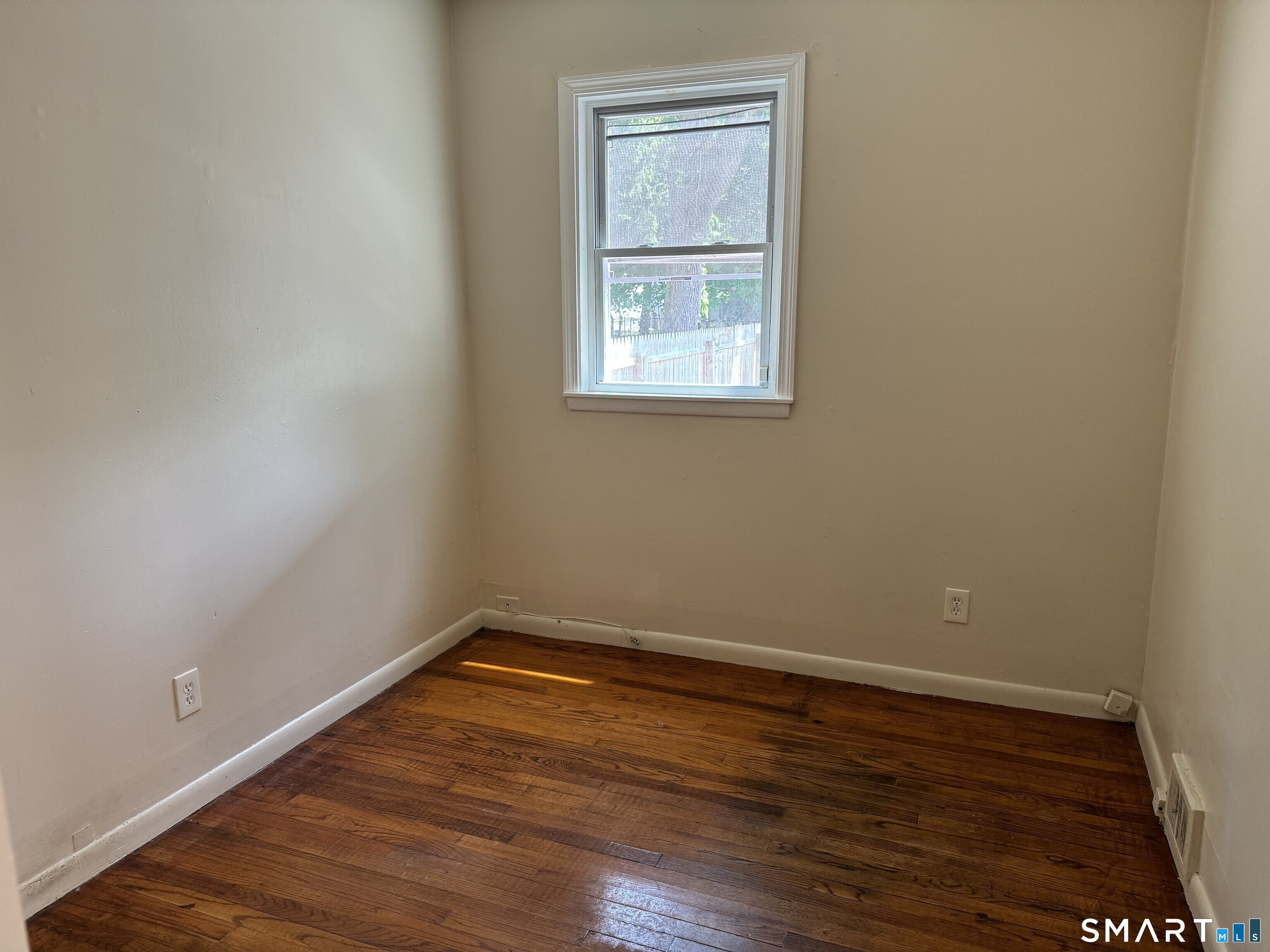 66 Henry Street Property Photo 4