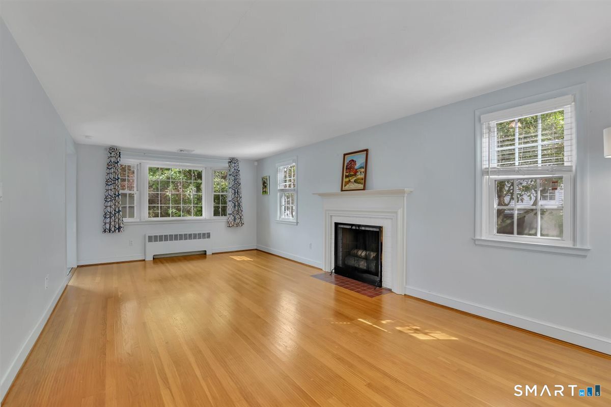117 Hyde Road Property Photo 8