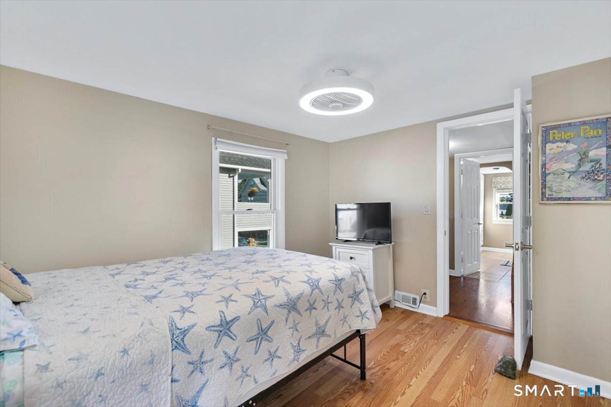 15 Elm Street Property Photo 16