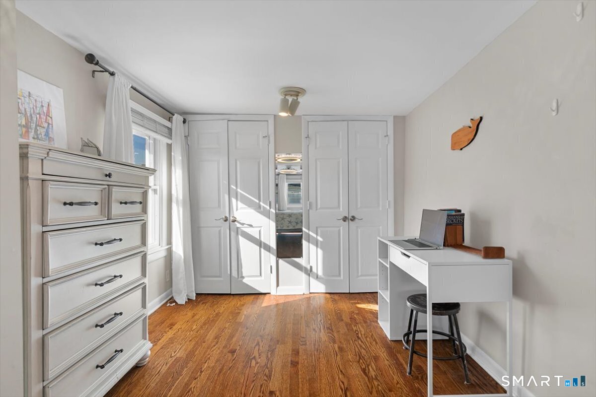 15 Elm Street Property Photo 19