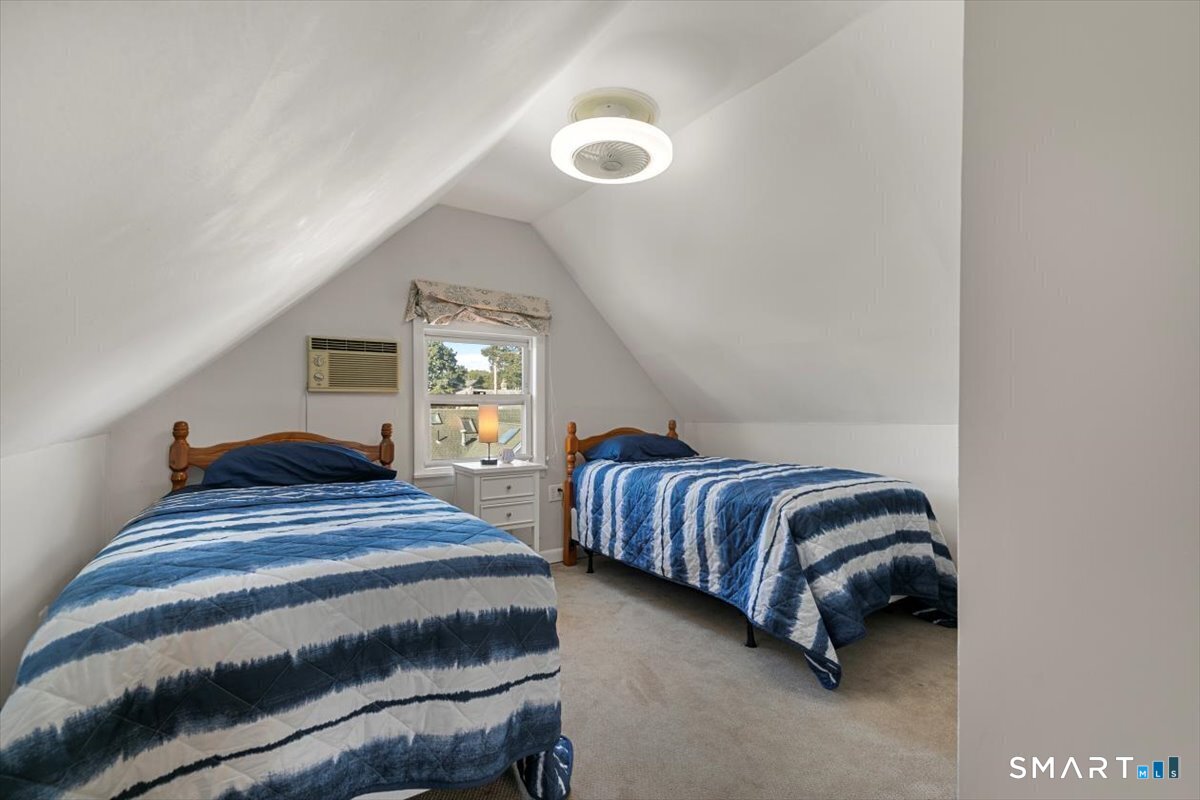 15 Elm Street Property Photo 25