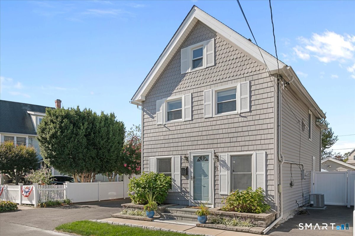 15 Elm Street Property Photo 33