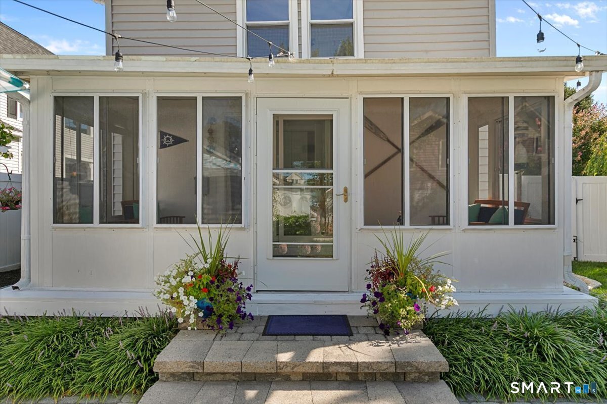 15 Elm Street Property Photo 38