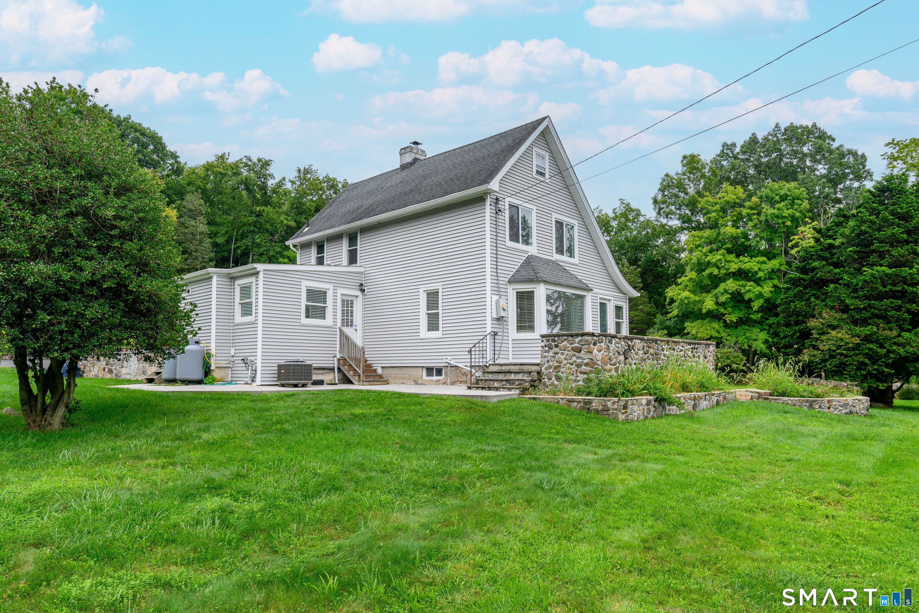 47 Middle River Road Property Photo 3