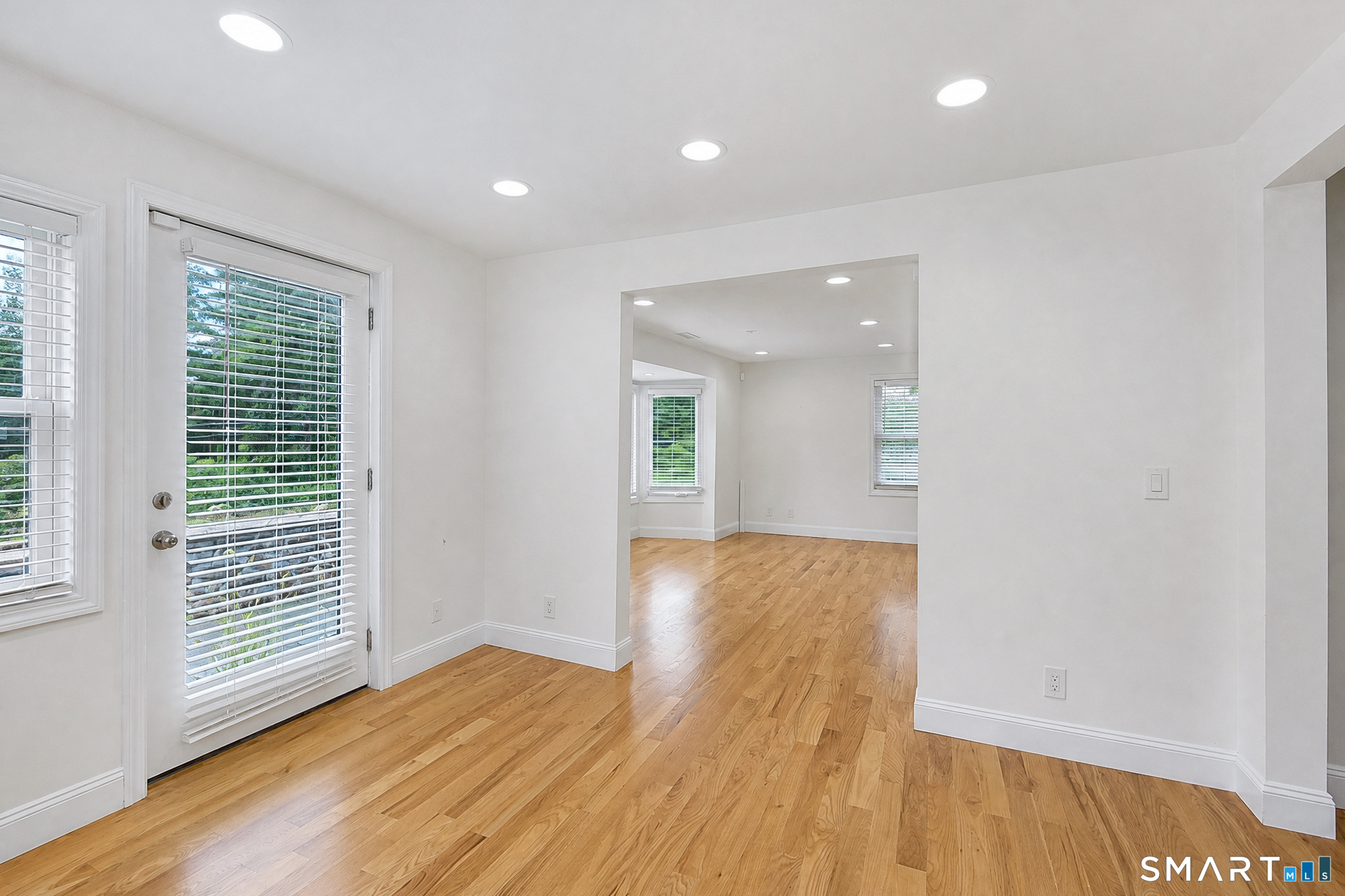 47 Middle River Road Property Photo 5
