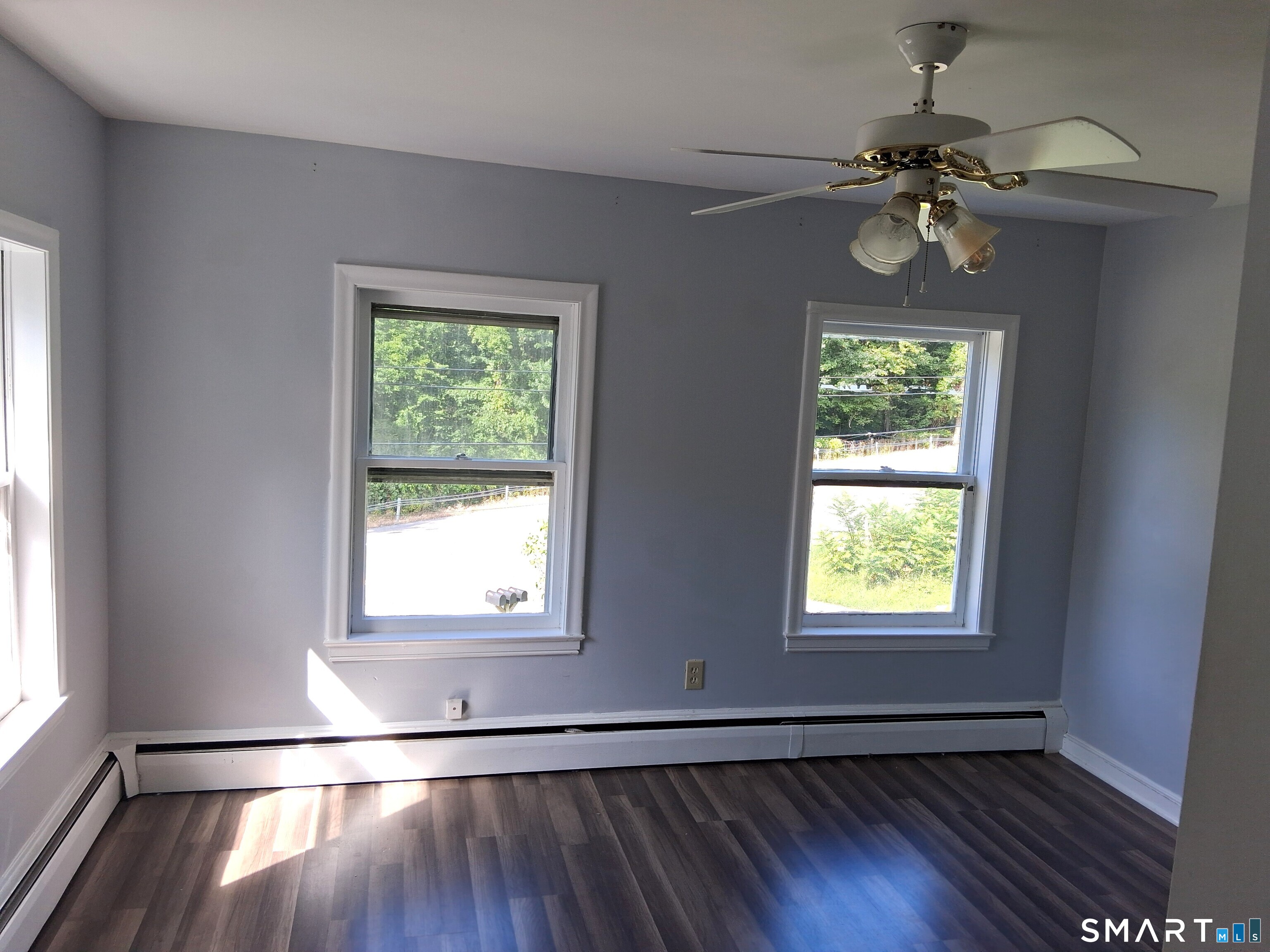 24200160 Property Photo 5