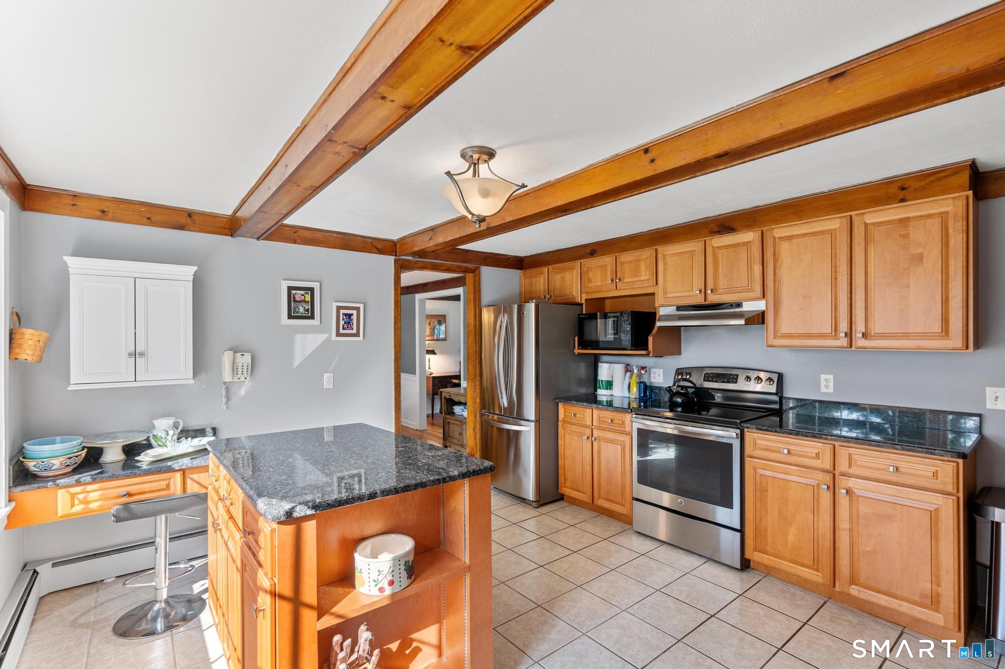 8 Robert Street Property Photo 7