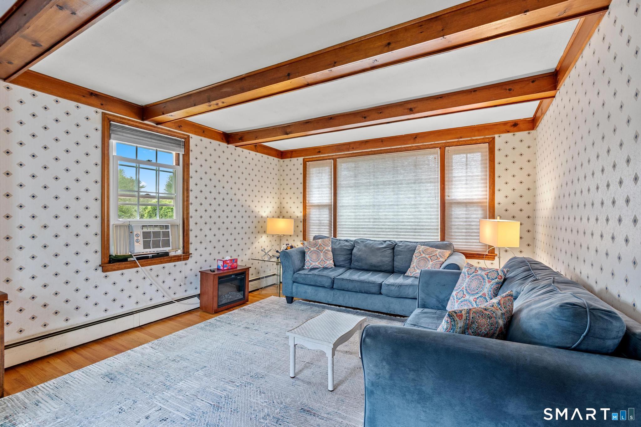 8 Robert Street Property Photo 15