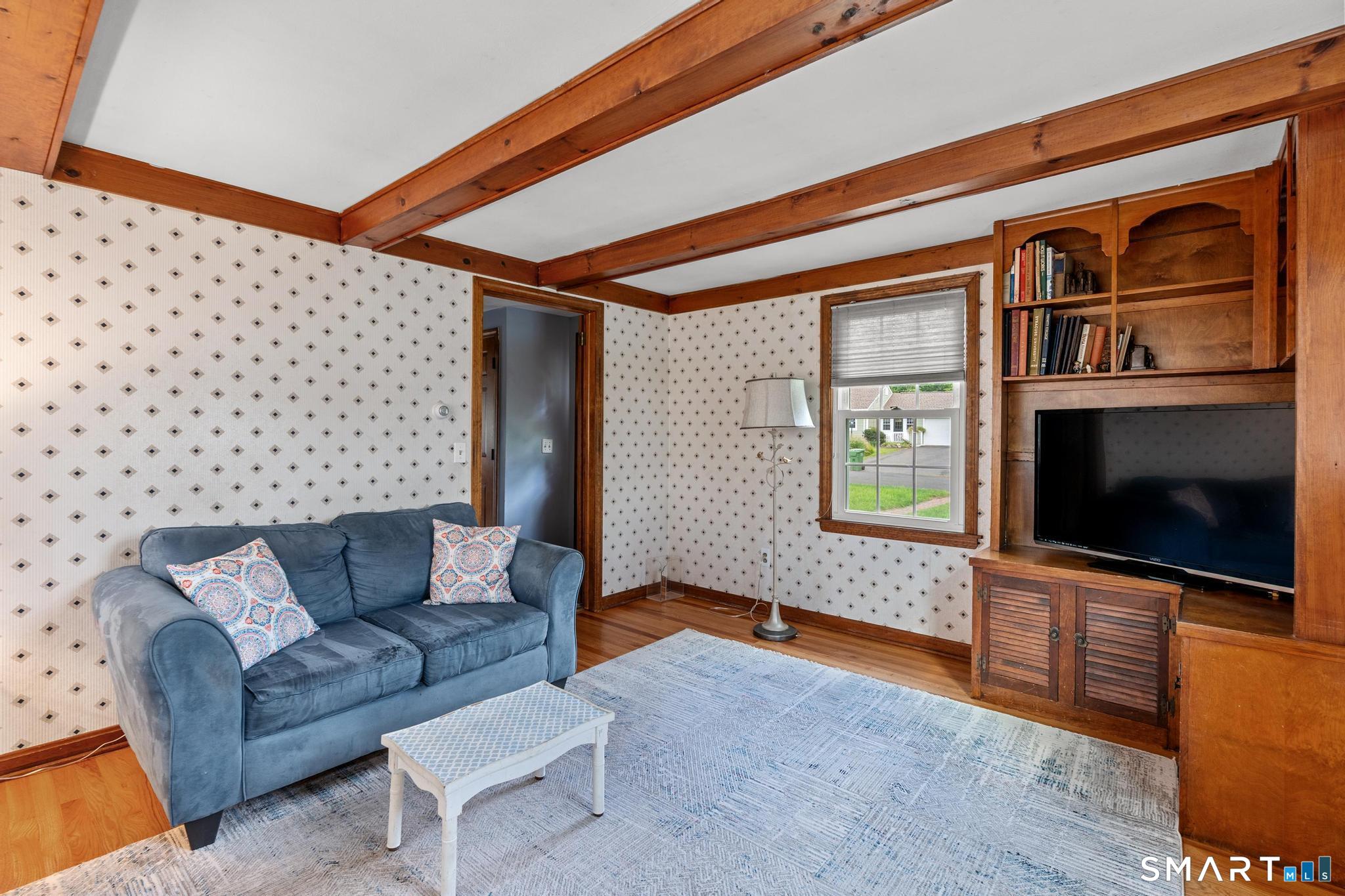 8 Robert Street Property Photo 16