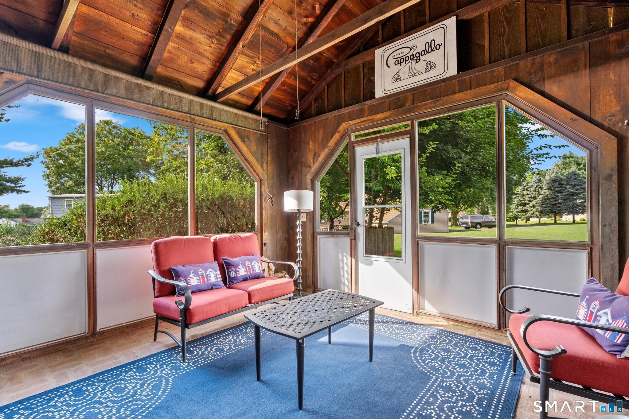 8 Robert Street Property Photo 17