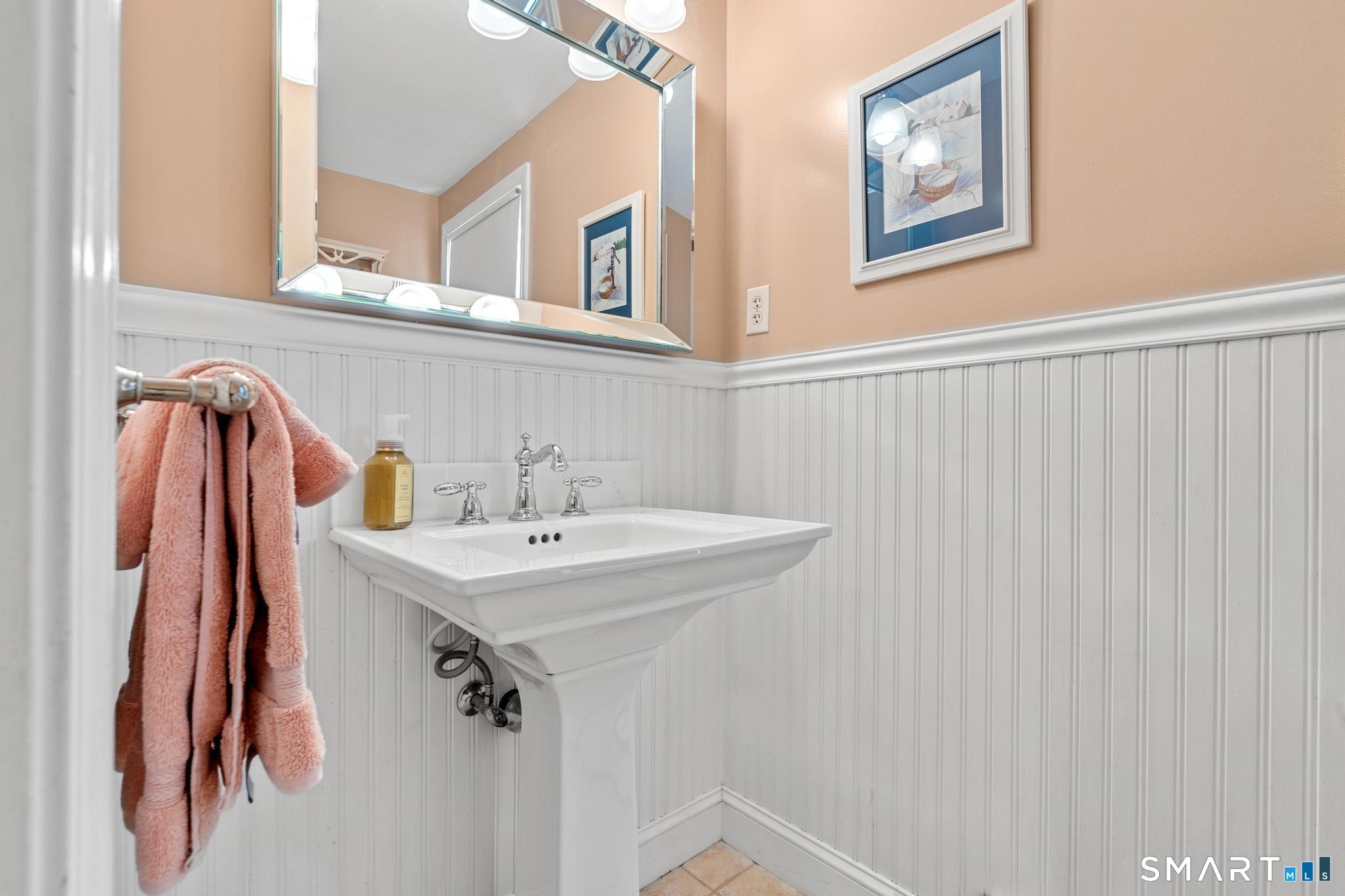 8 Robert Street Property Photo 19