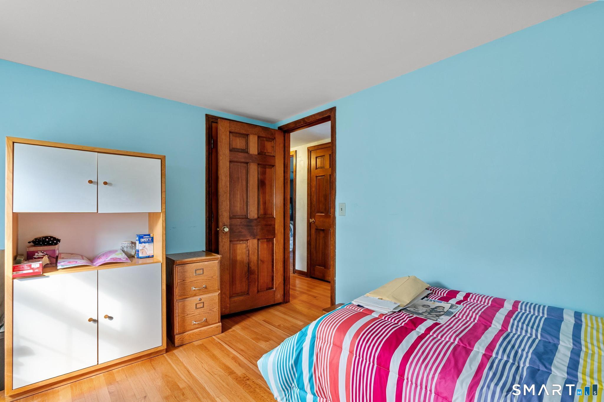 8 Robert Street Property Photo 23