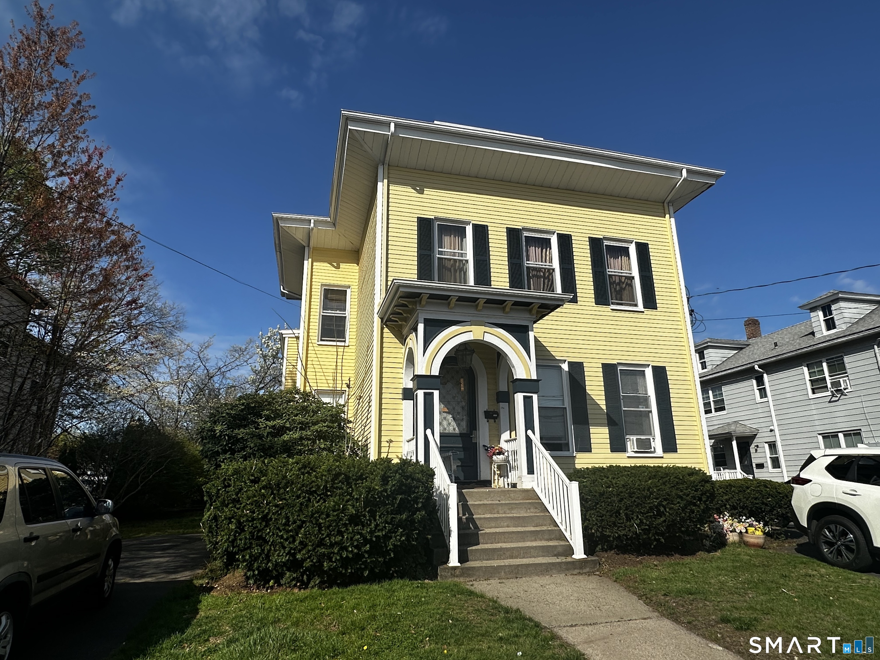 17 Broad 1 East Street Property Photo 1