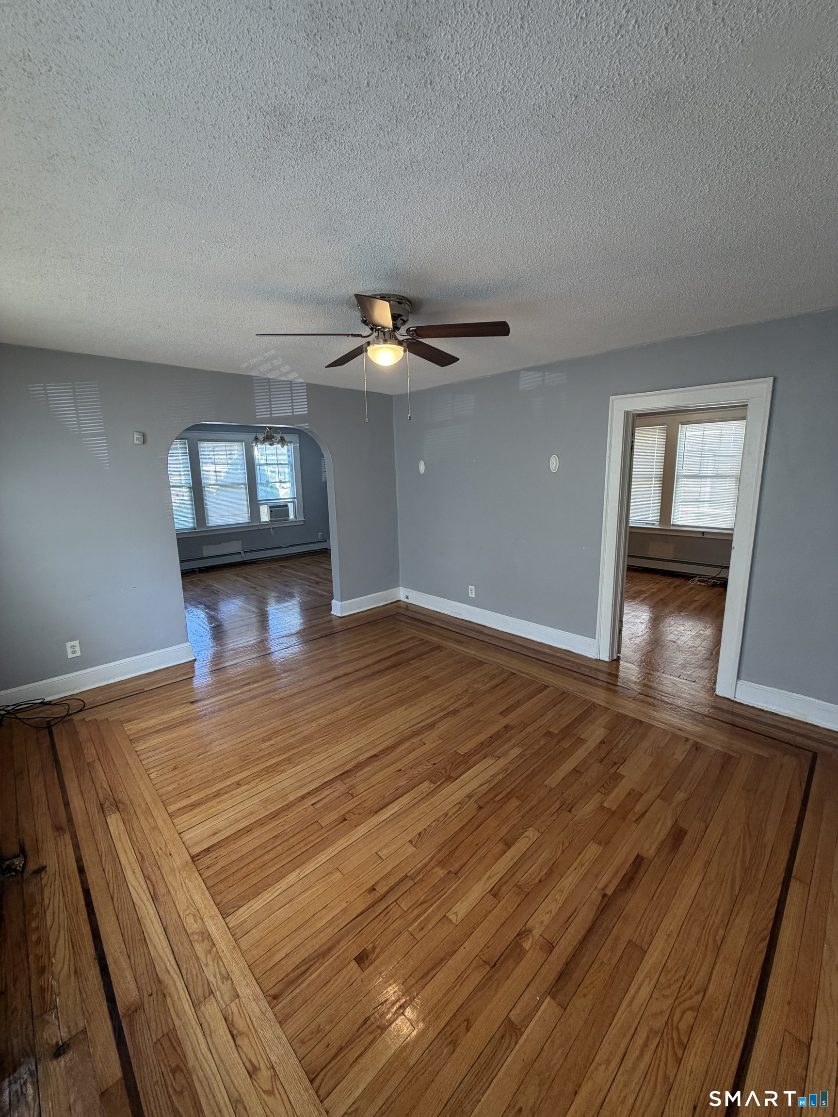 257 Sheffield Avenue Property Photo 4