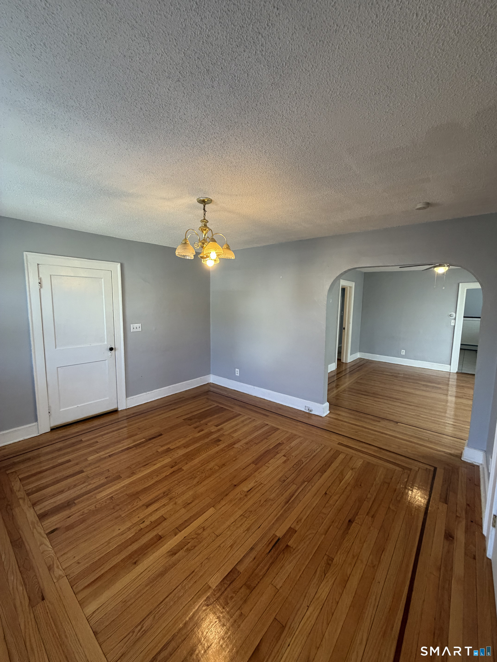 257 Sheffield Avenue Property Photo 7