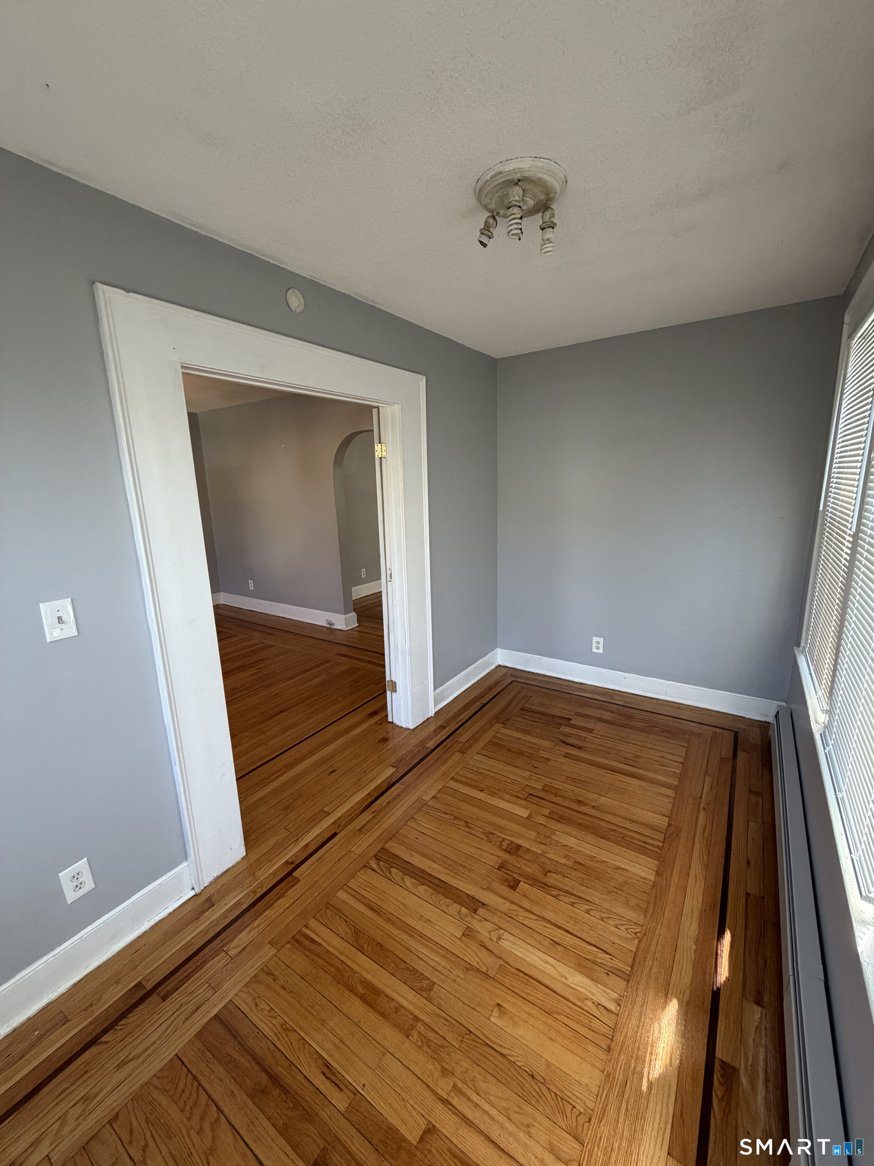 257 Sheffield Avenue Property Photo 8