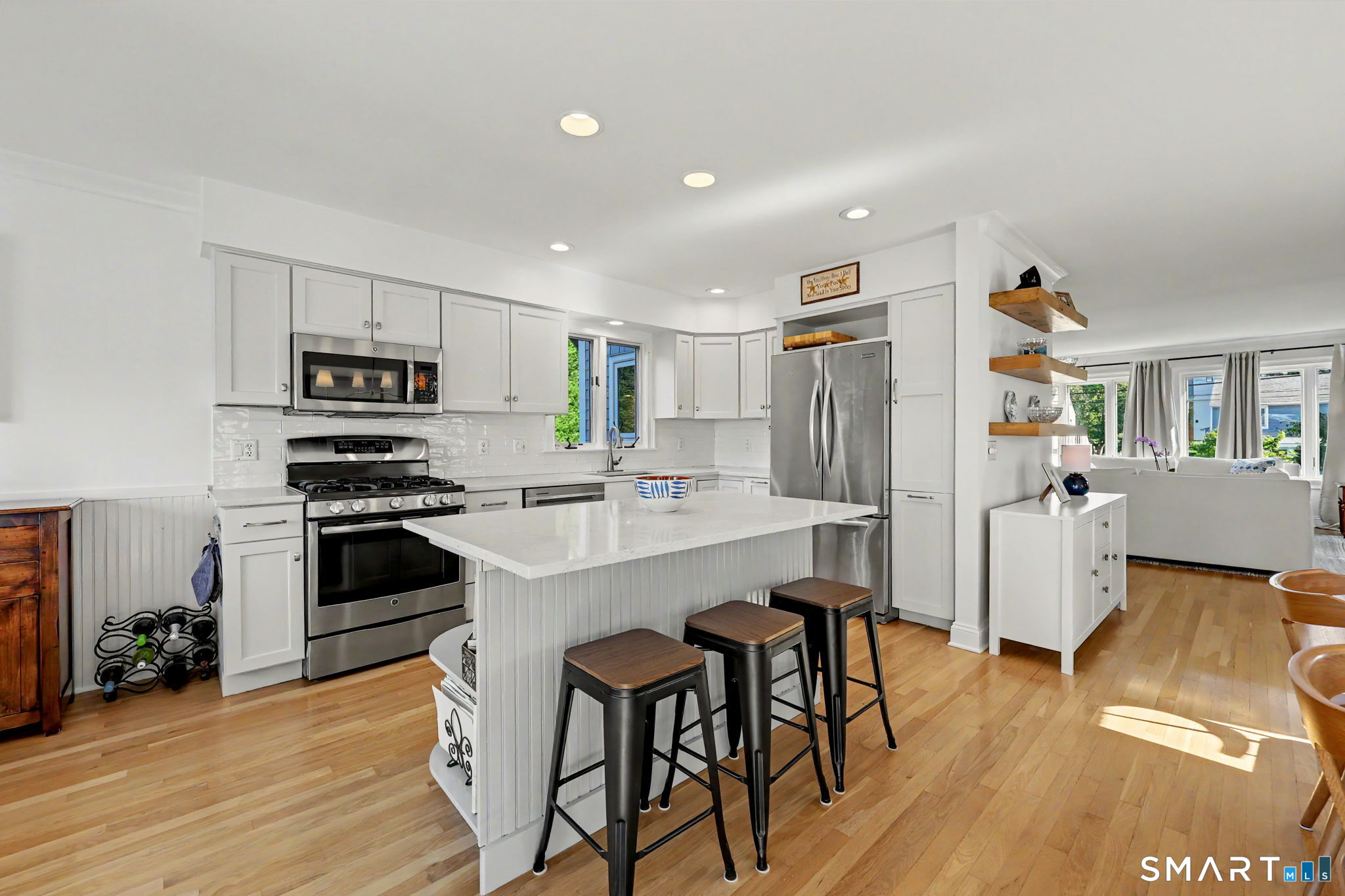 738 Rowland Road Property Photo 10