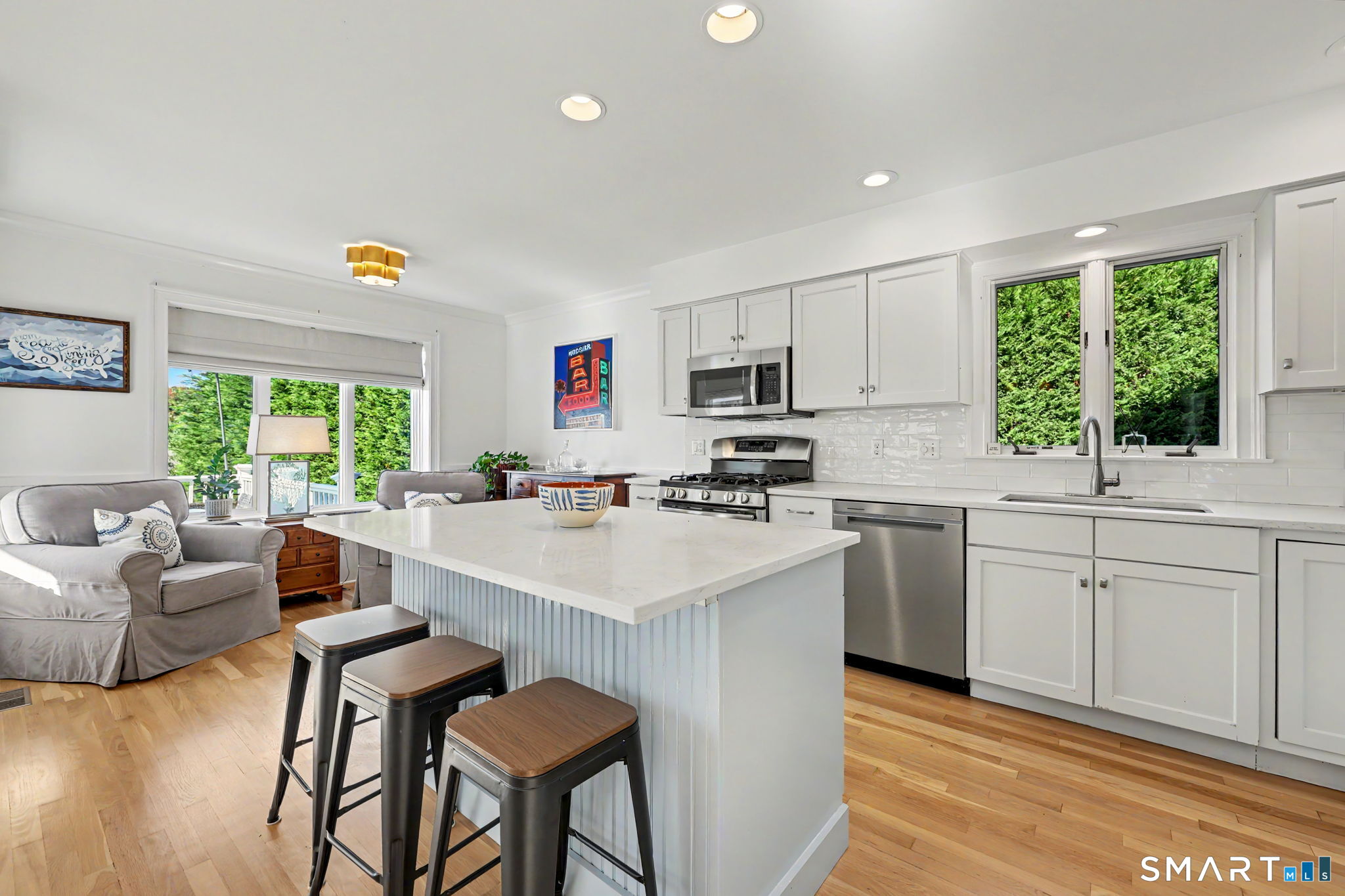 738 Rowland Road Property Photo 11