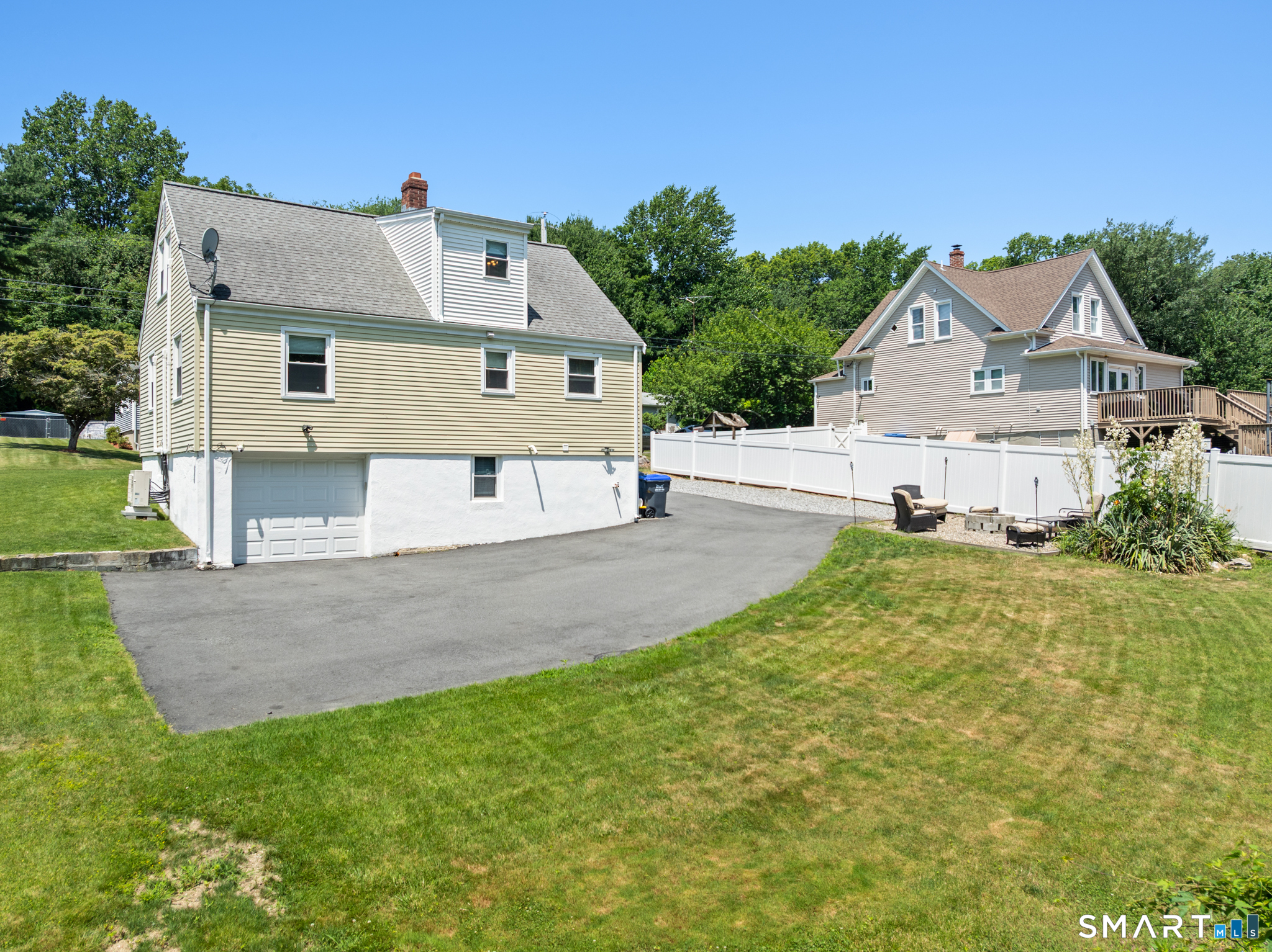 30 Lansing Avenue Property Photo 21