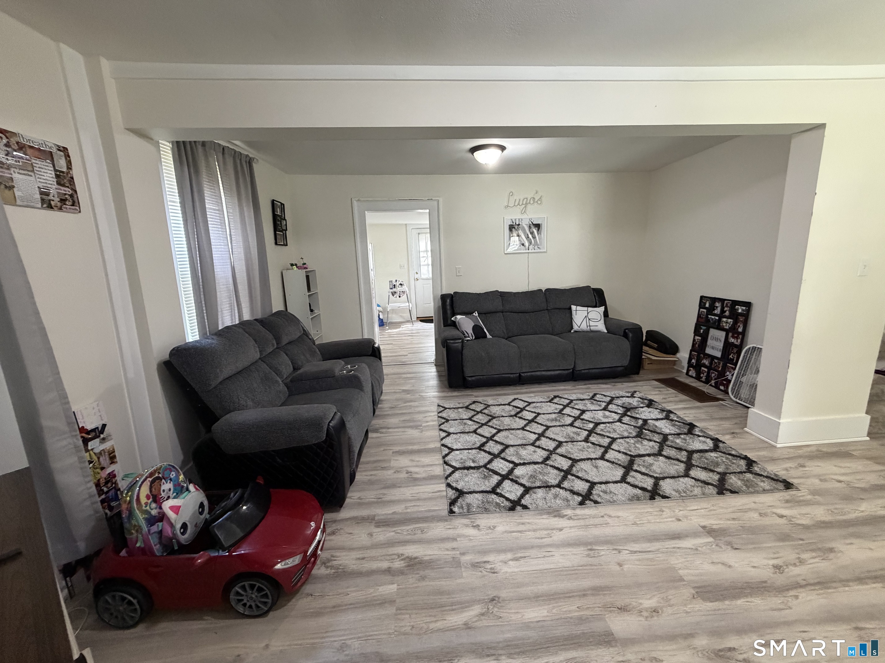 539 Bloomfield Avenue Property Photo 6