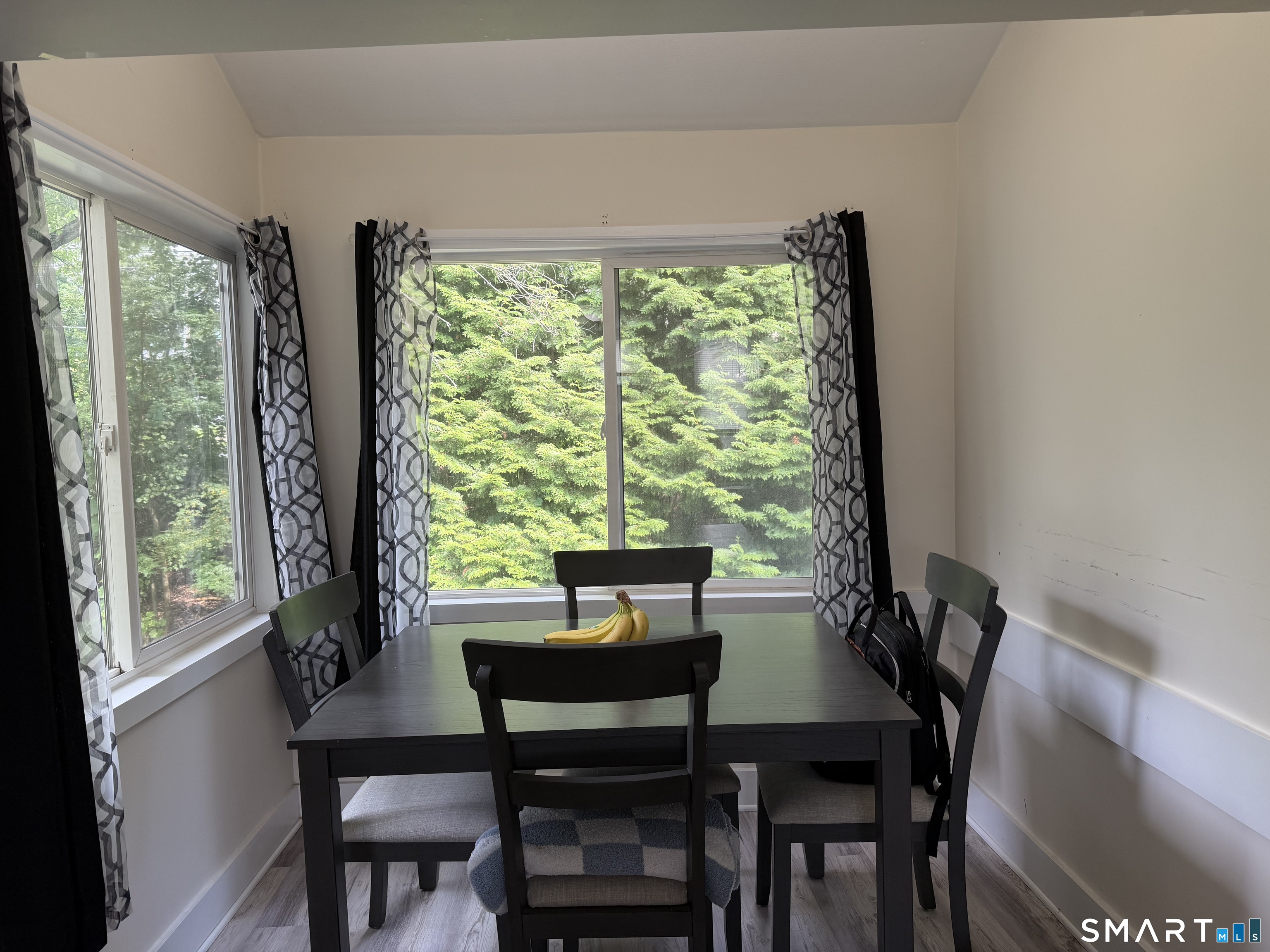 539 Bloomfield Avenue Property Photo 10