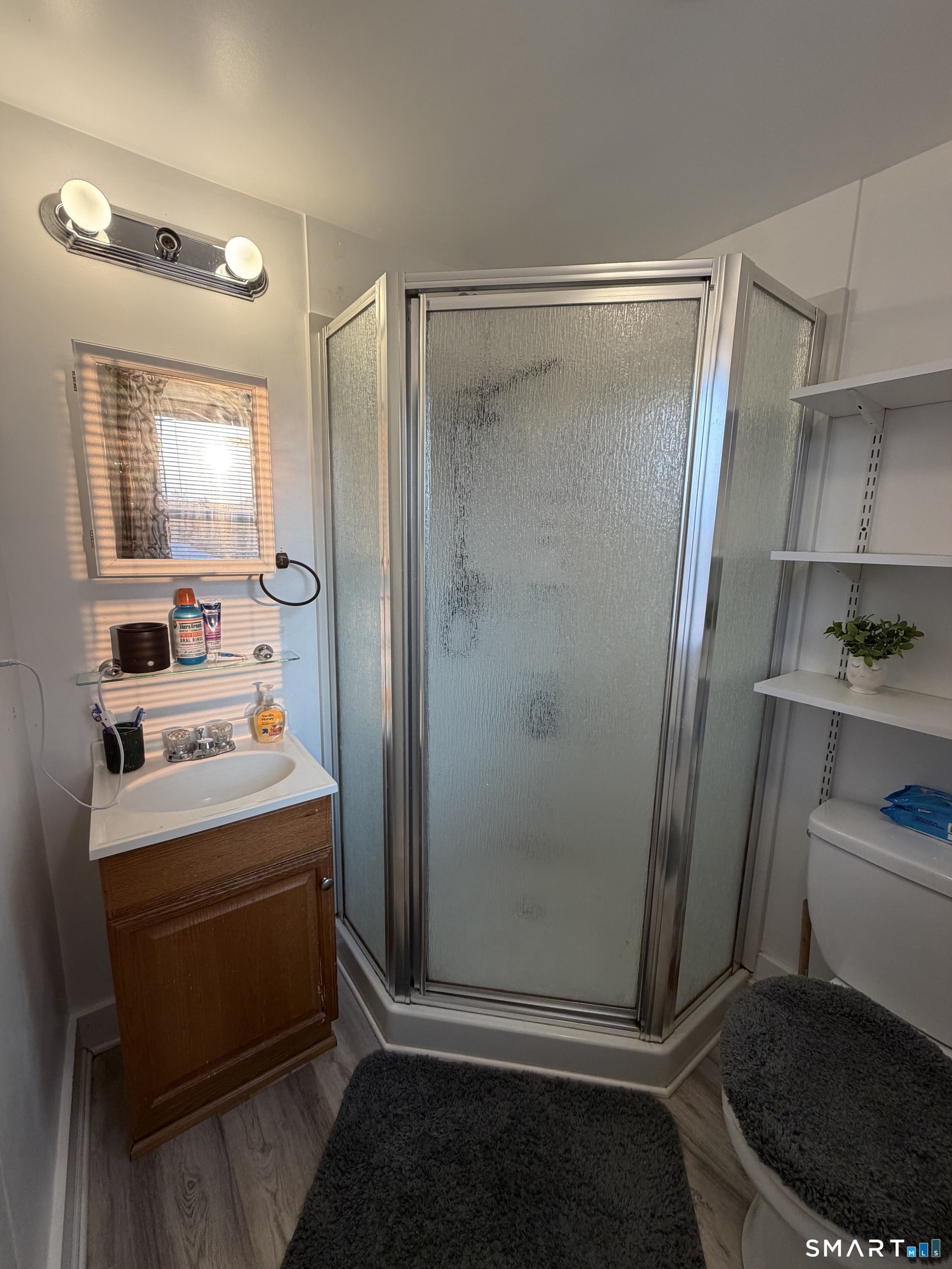539 Bloomfield Avenue Property Photo 14