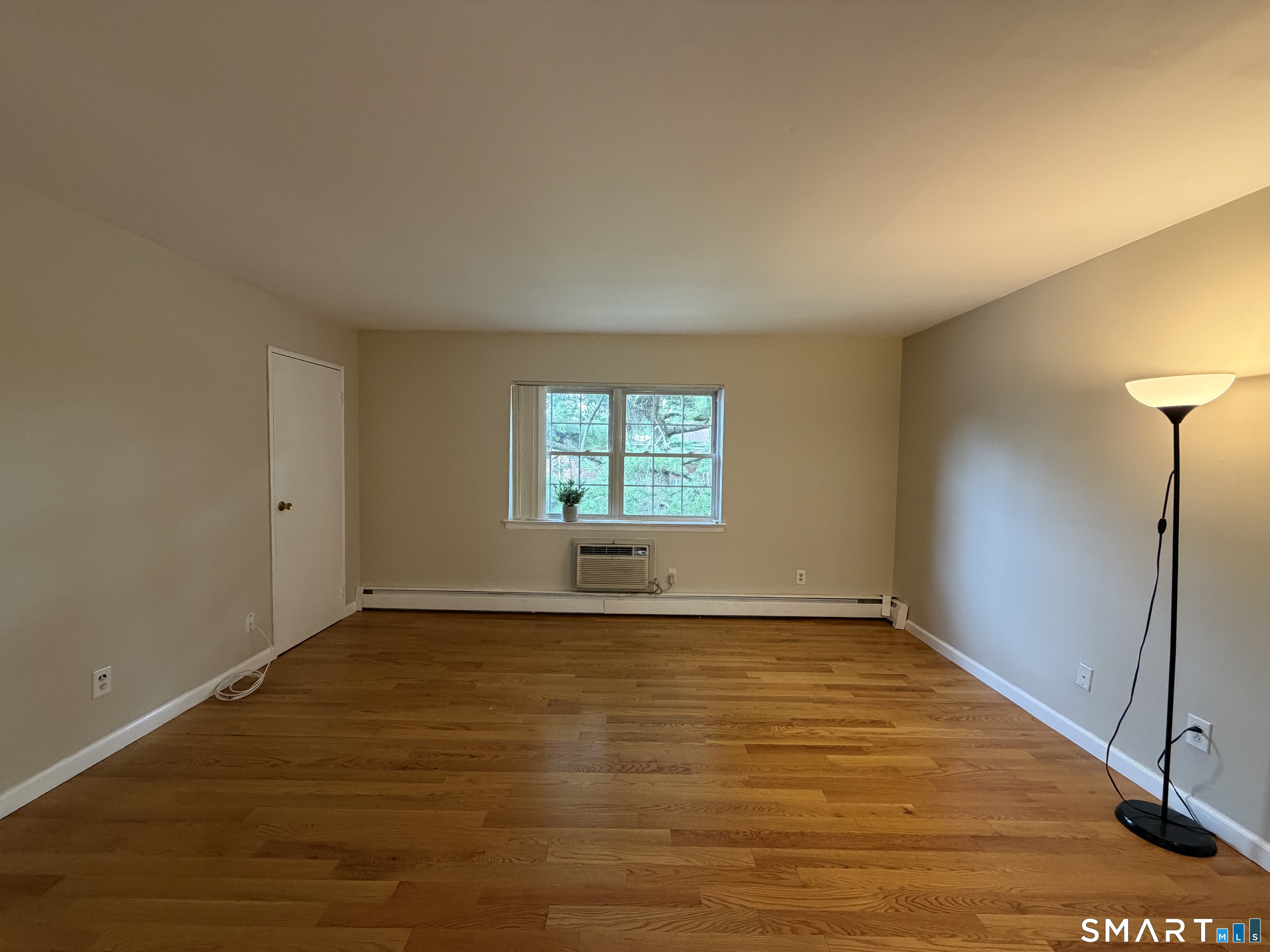 1070 New Haven 70 Avenue Property Photo 11